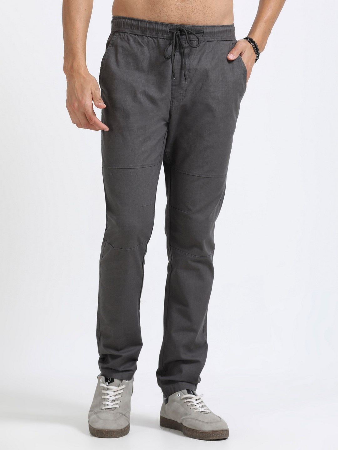 

NEVER NEUD Men Relaxed Mid-Rise Regular Fit Trousers, Grey