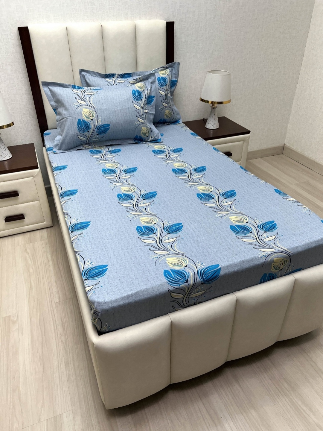 

Pure Decor Lounge Fur Blue Printed Pure Cotton 220TC Single Bedsheet Sets-1.73 m x 2.36 m