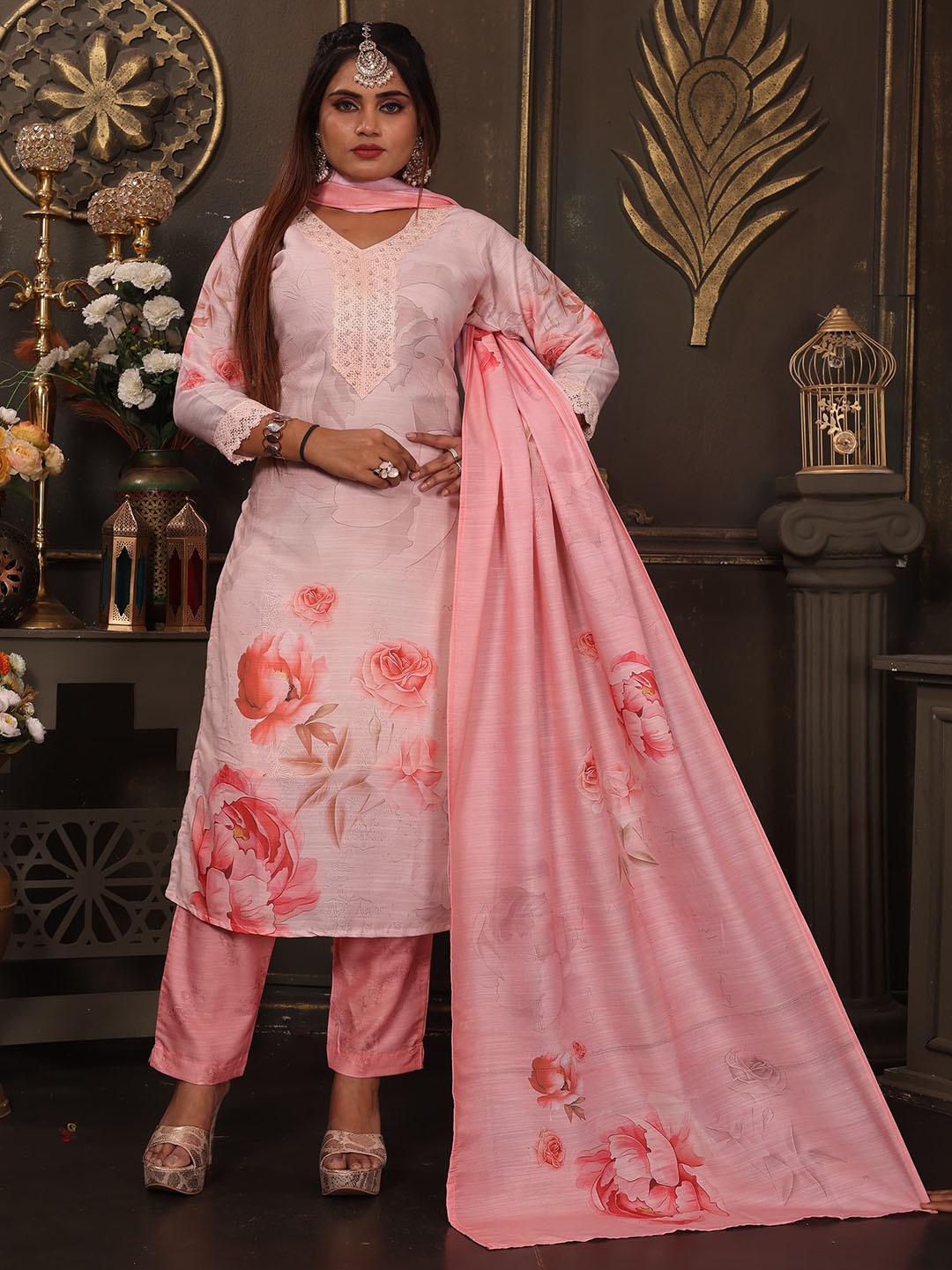 

Maheesha Women Floral Embroidered Regular Patchwork Kurta with Trousers & With Dupatta, Peach