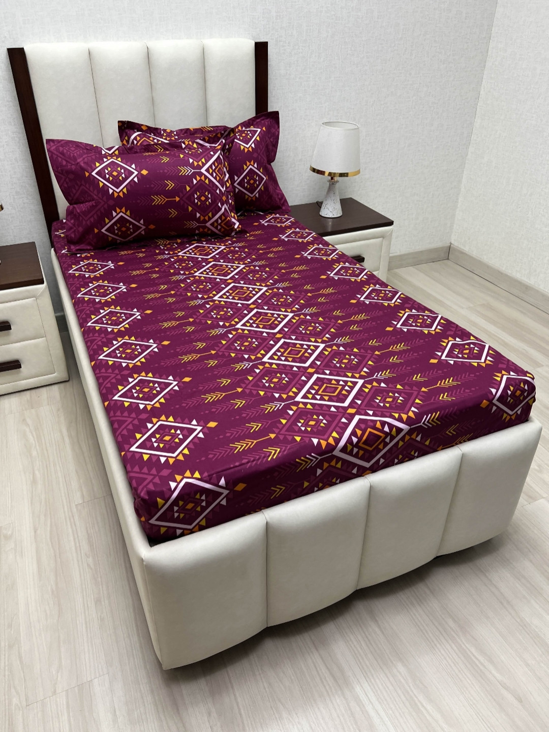 

Pure Decor Lounge Fur Purple Printed Pure Cotton 230 TC Single Bedsheet Set 1.73m x 2.36m