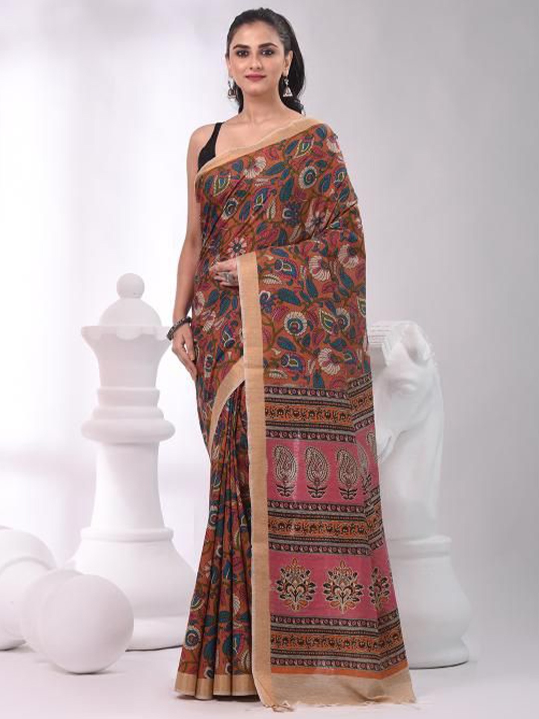 

VIBHAVARI Ethnic Motifs Zari Saree, Orange