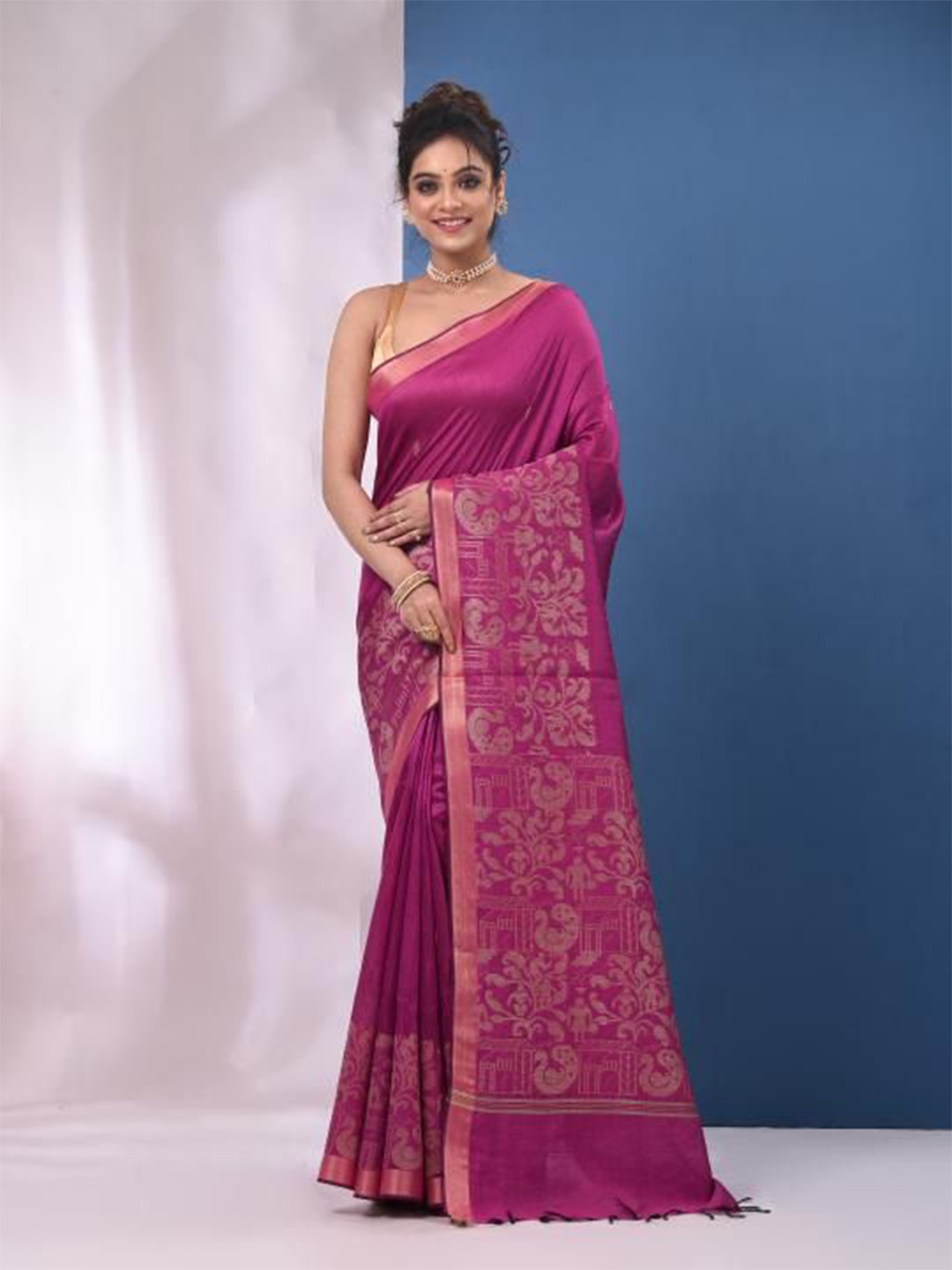 

VIBHAVARI Woven Design Zari Saree, Magenta
