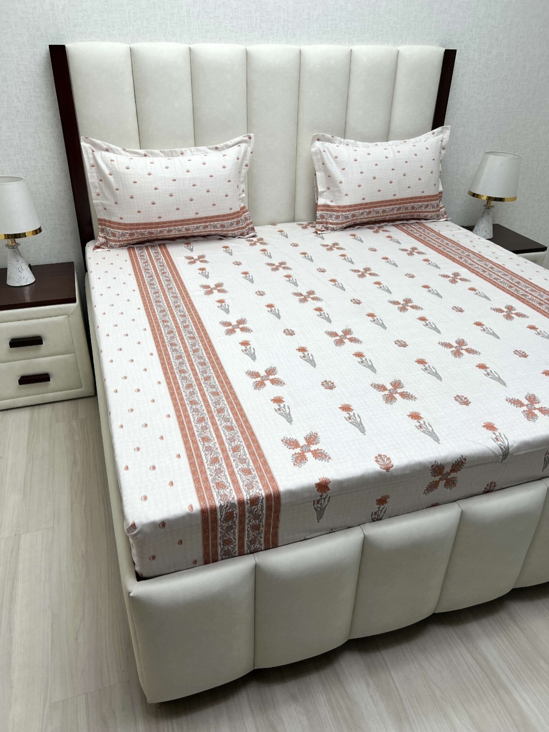 

Pure Decor Pink & White Floral Pure Cotton Queen 380 TC BedsheetSet 2.28 m x 2.54 m