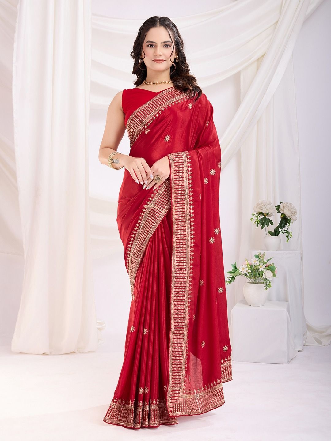 

VenderVilla Floral Sequinned Poly Chiffon Saree, Red