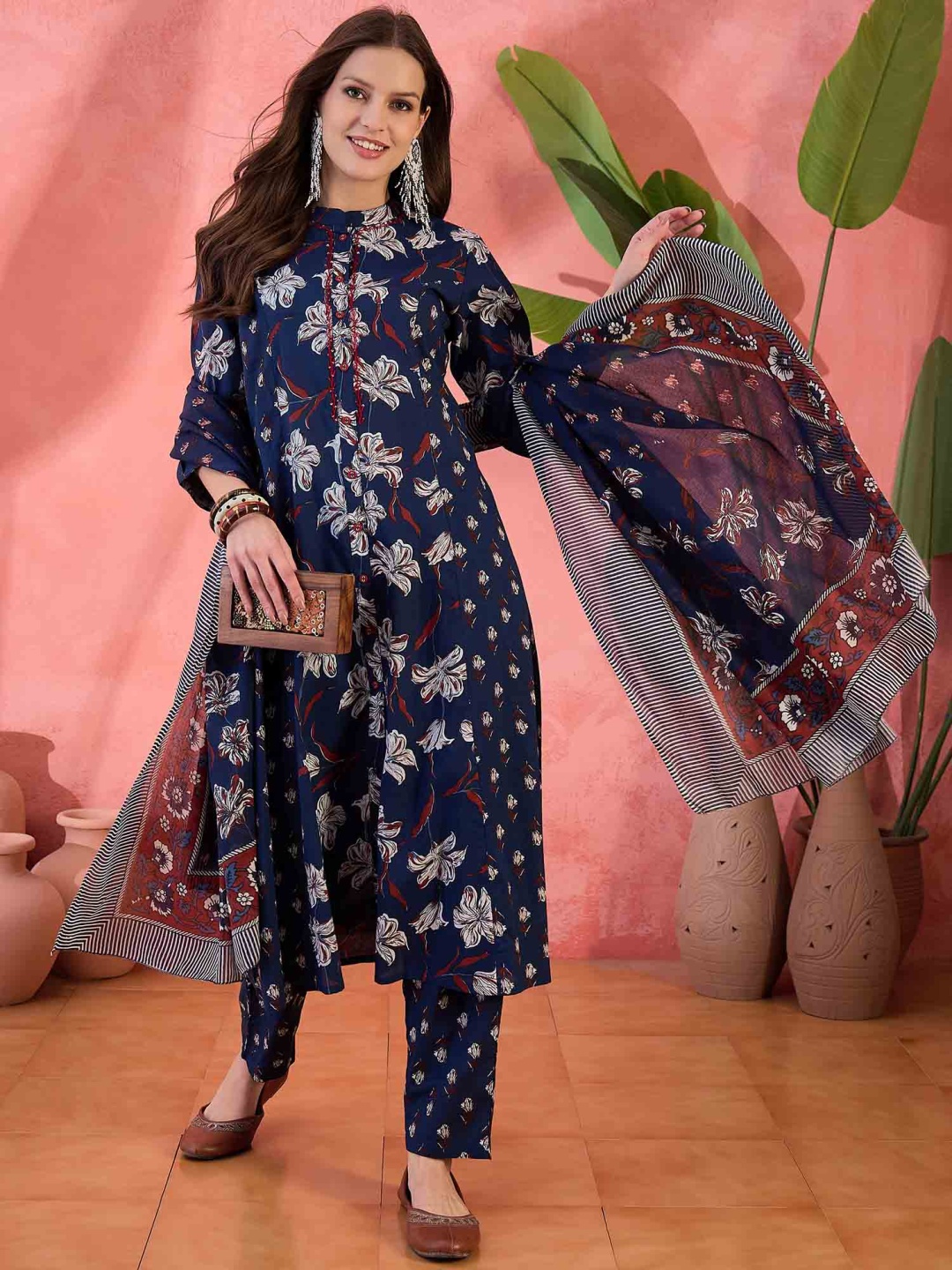 

Sangria Printed Pure Cotton Kurta Trousers & Dupatta, Blue