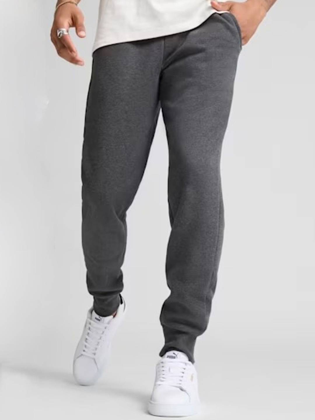 

Moda Rapido Men Mid Rise Joggers, Charcoal