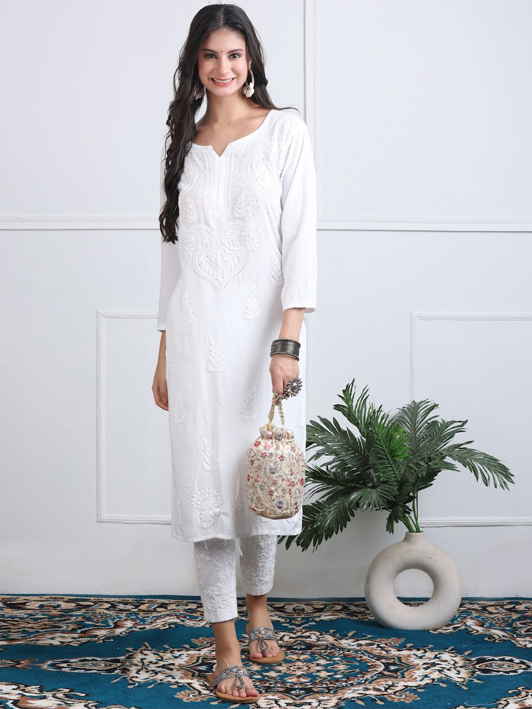 

KHAKA Women Embroidered Mukaish Handloom Kurta, White
