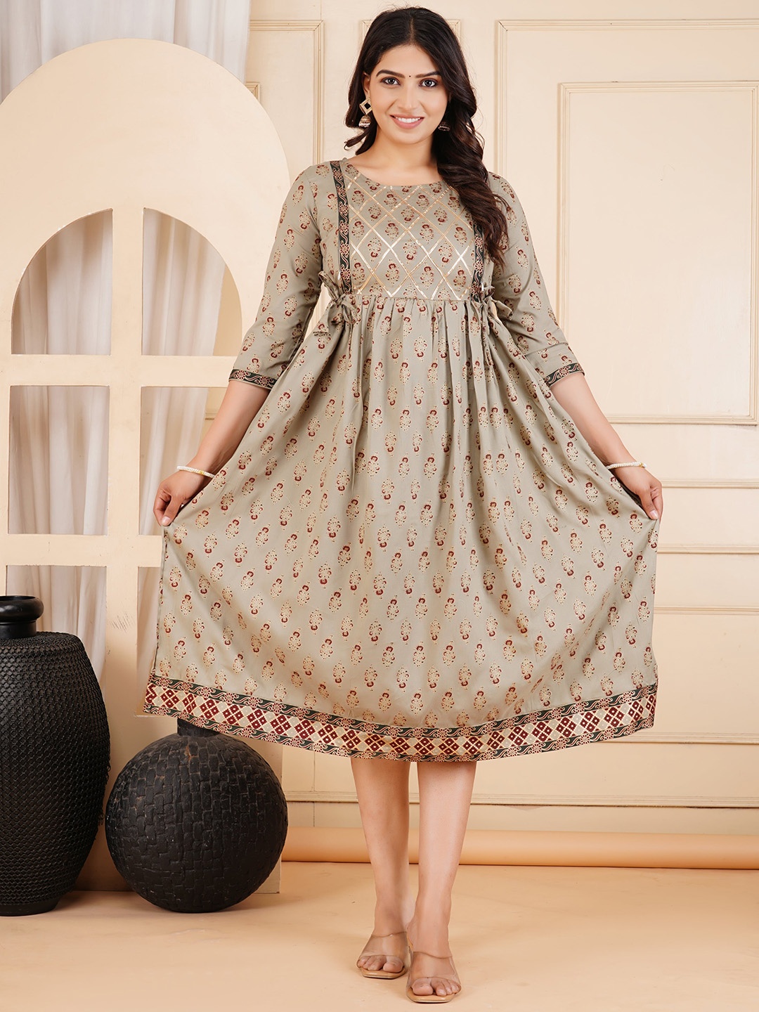 

TROPWEAR Floral Printed Round Neck Maternity Fit And Flare Ethnic Dresses, Grey