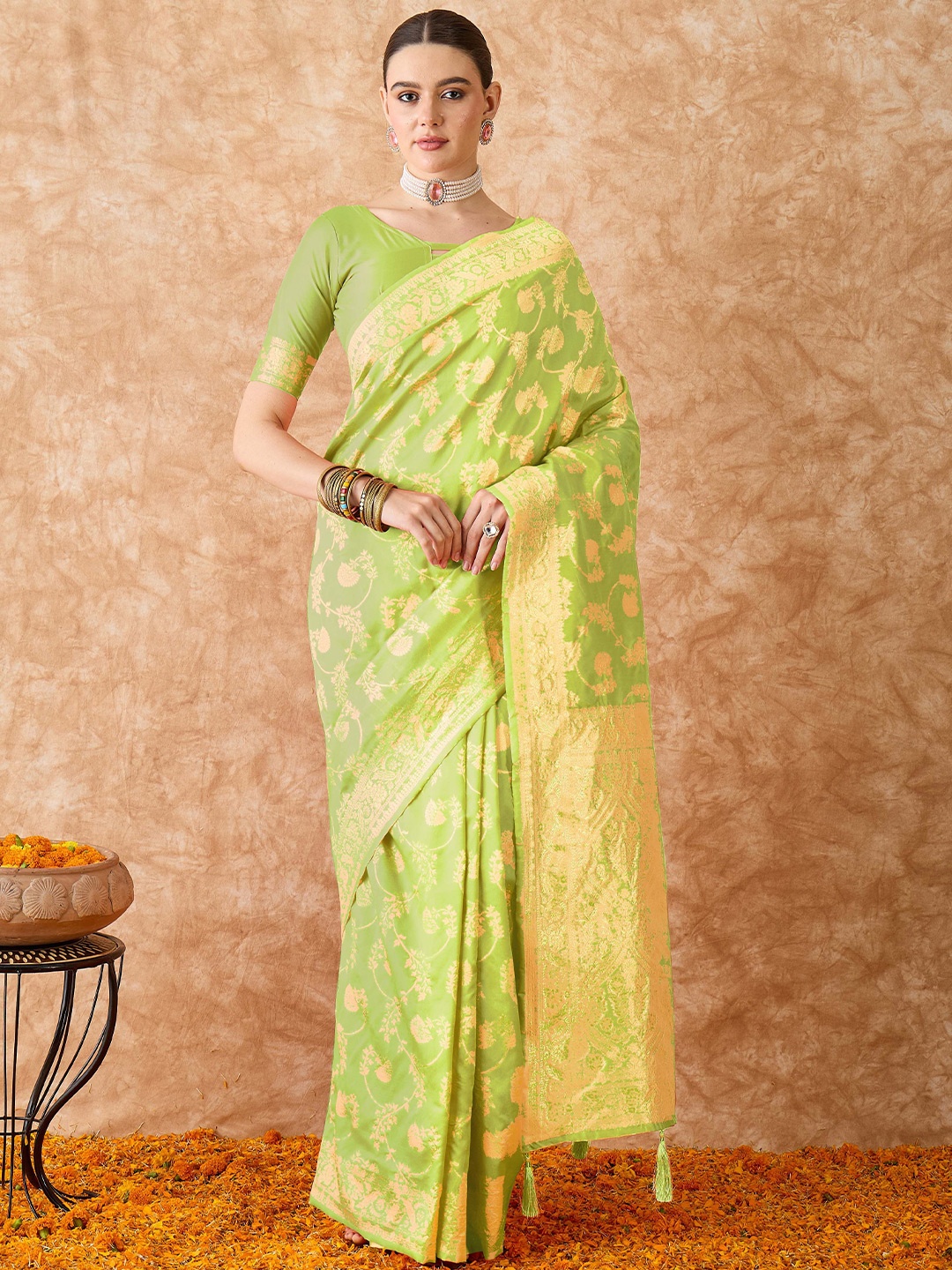 

DEVATITHI Ethnic Motifs Zari Pista Green Banarasi Silk Saree