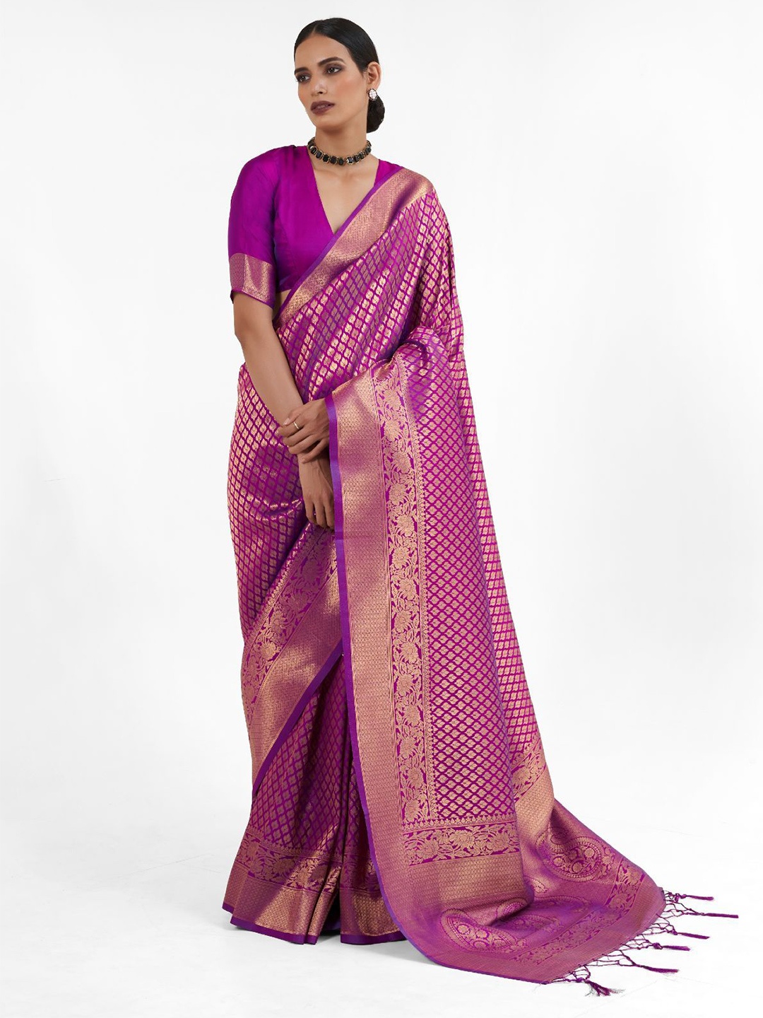 

ODETTE Ethnic Motifs Zari Silk Blend Saree, Purple
