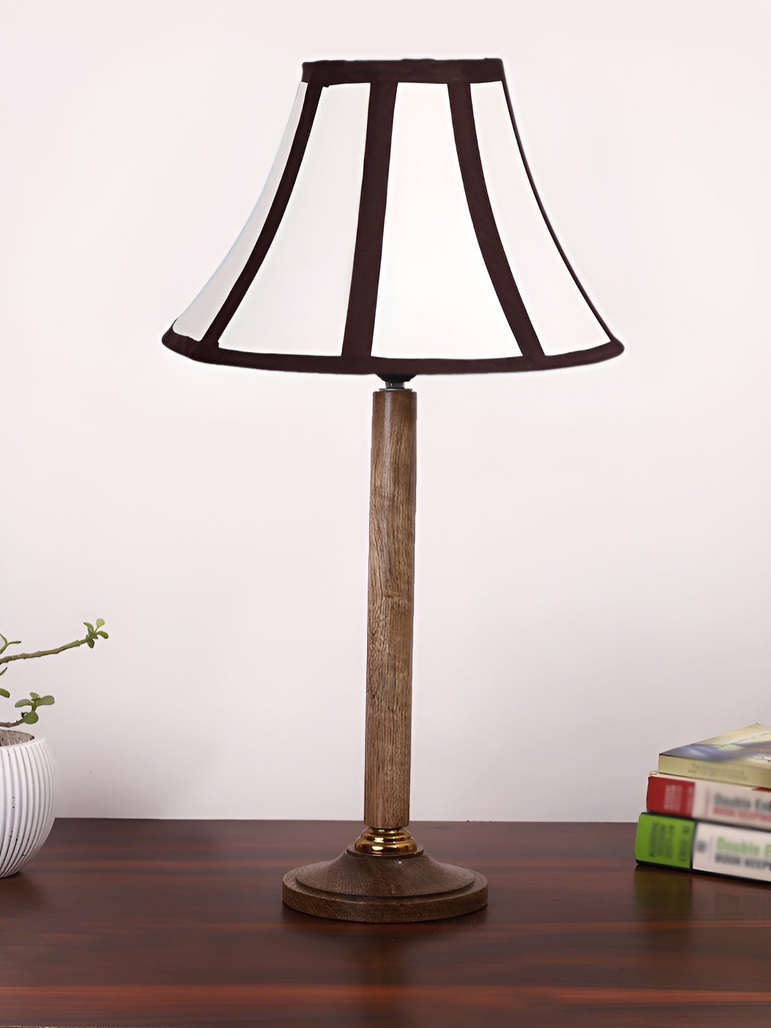 

Devansh Off White & Black Wooden Frusturical Shaped Table Lamp