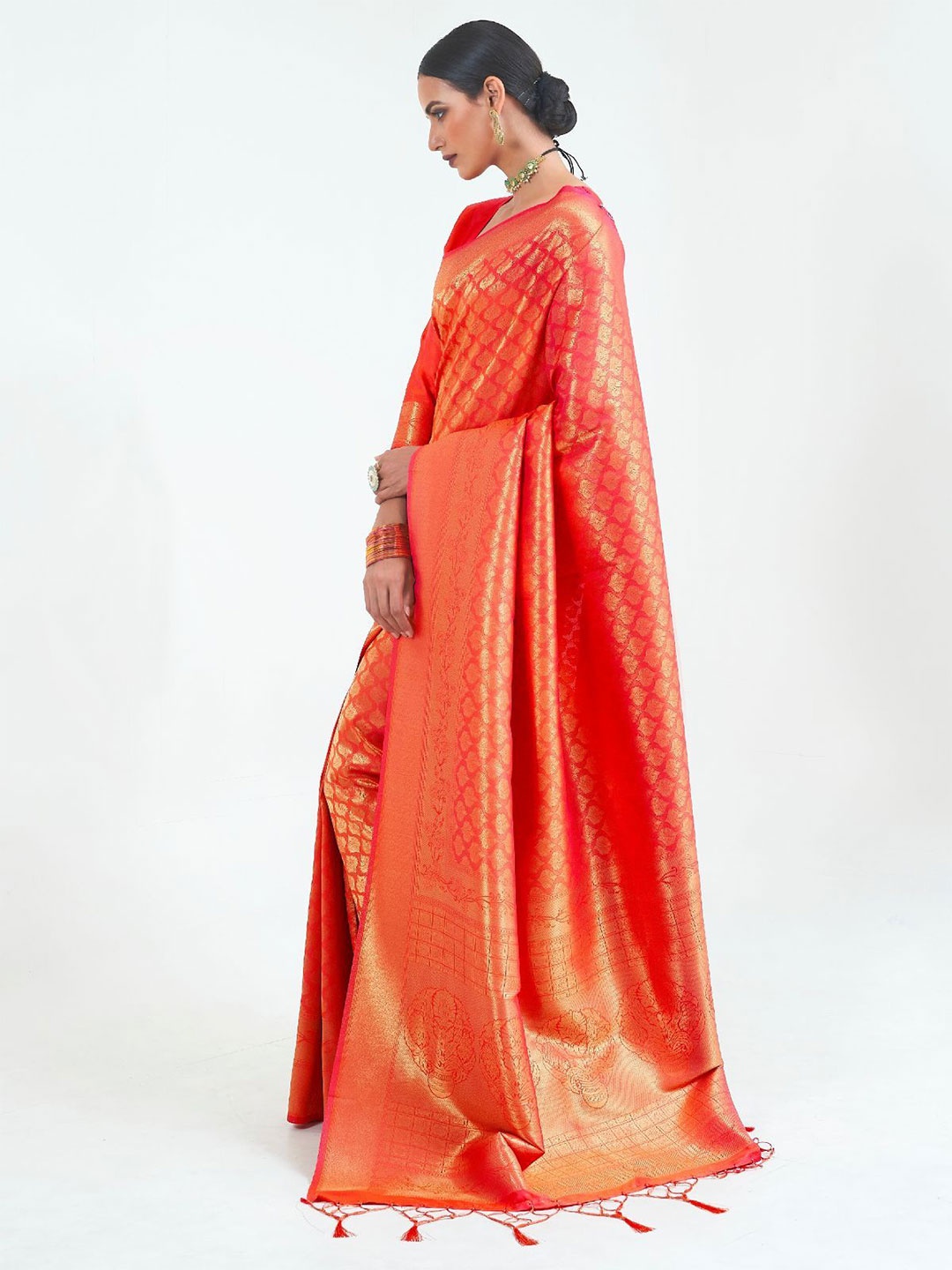 

ODETTE Ethnic Motifs Zari Silk Blend Saree, Red