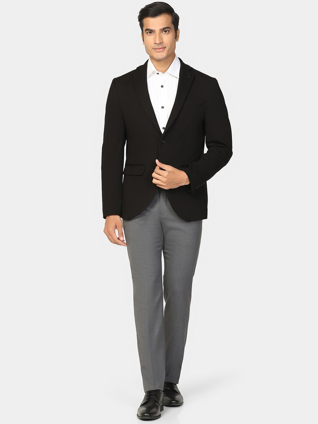

Blackberrys Slim-Fit Knitted Formal Blazer, Black