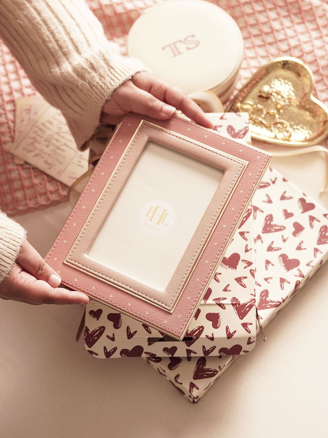 

Pure Home and Living Pink 1 Pieces MDF Table Photo Frames
