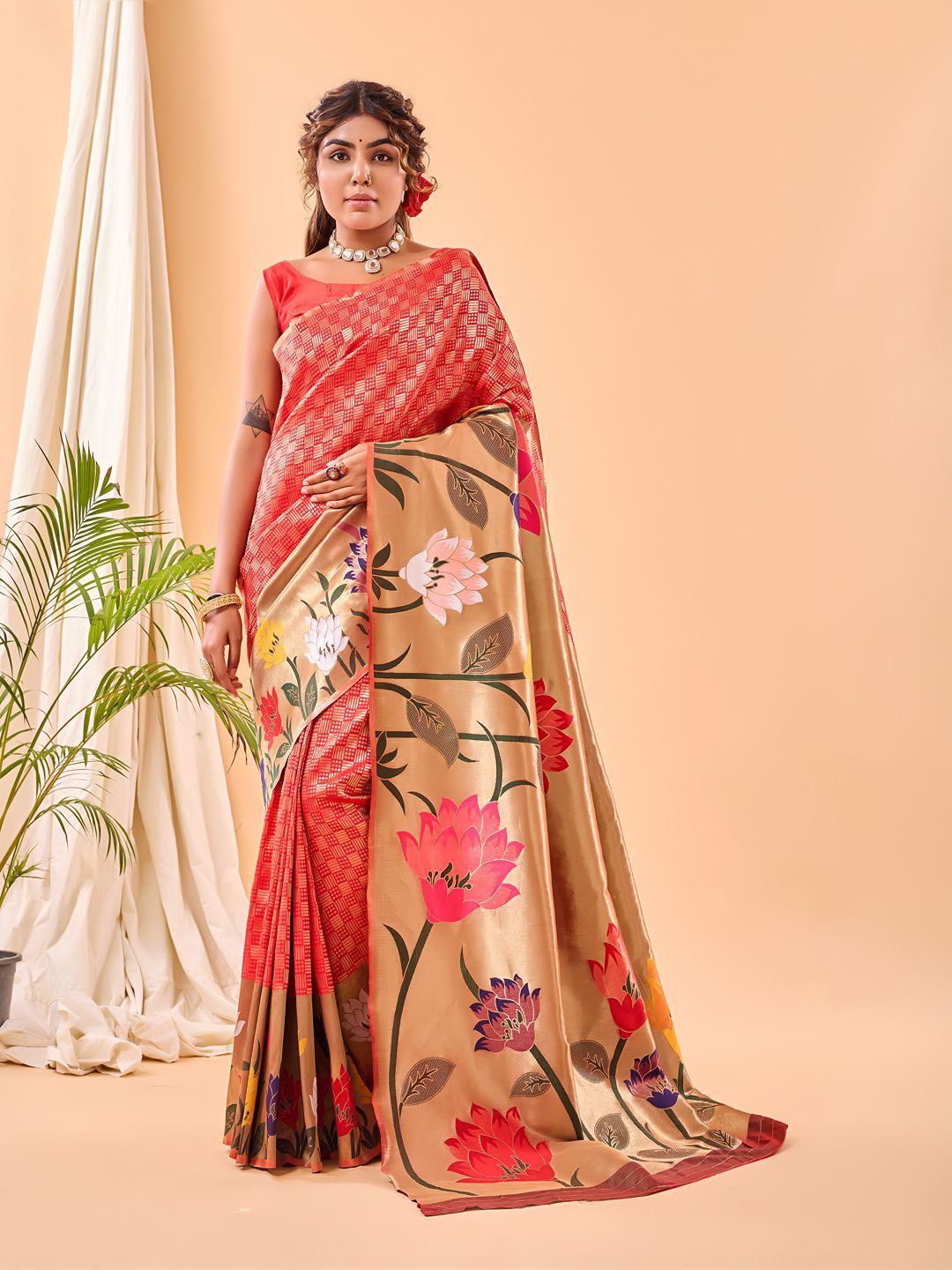 

TORONFRAS Floral Printed & Woven Design Zari Kanjeevaram Saree, Red