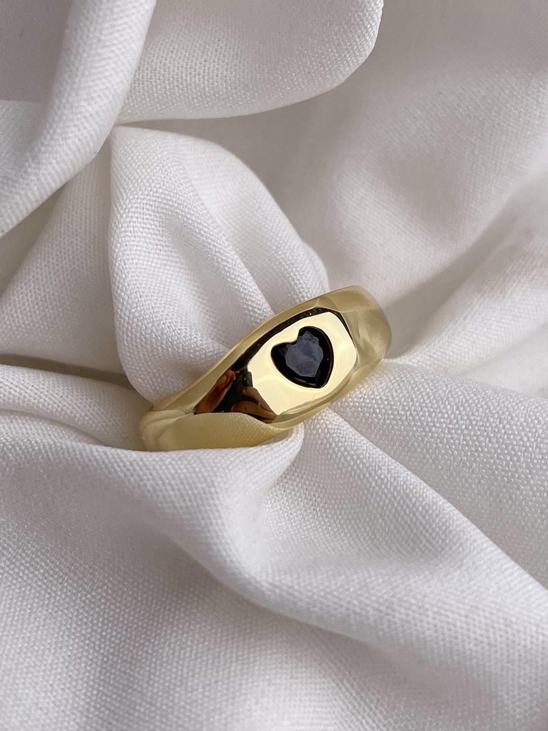 

LOCAL PITARA Gold-Plated Heart Shaped Finger Ring