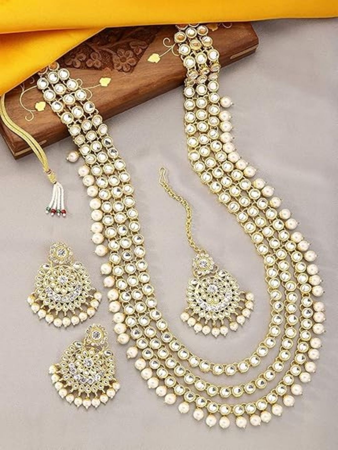 

I Jewels Gold Plated Kundan Stone Studded & Beaded Jewellery Set