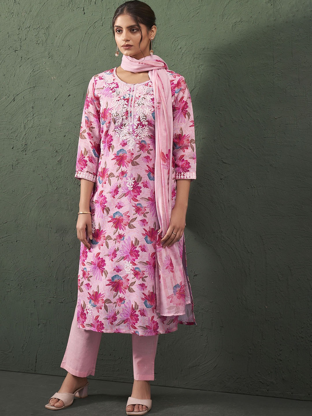 

Anouk Pink Floral Printed Thread Work Straight Kurta With Trousers And Dupatta