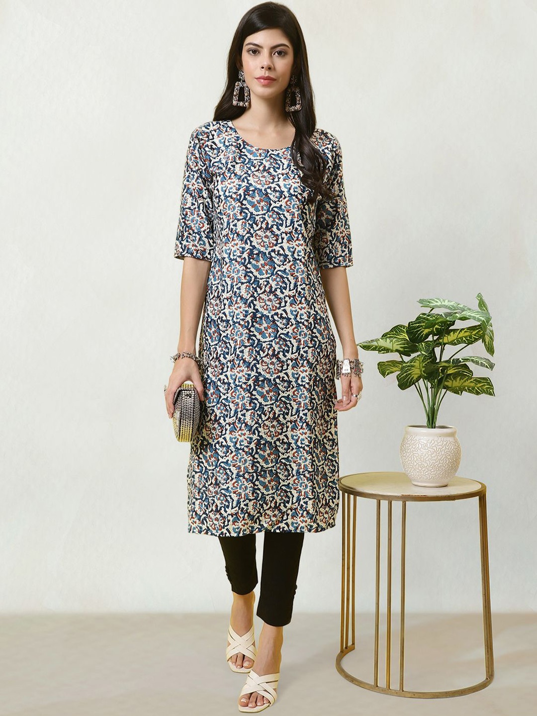 

Moda Rapido Floral Printed Round Neck Straight Kurta, Blue