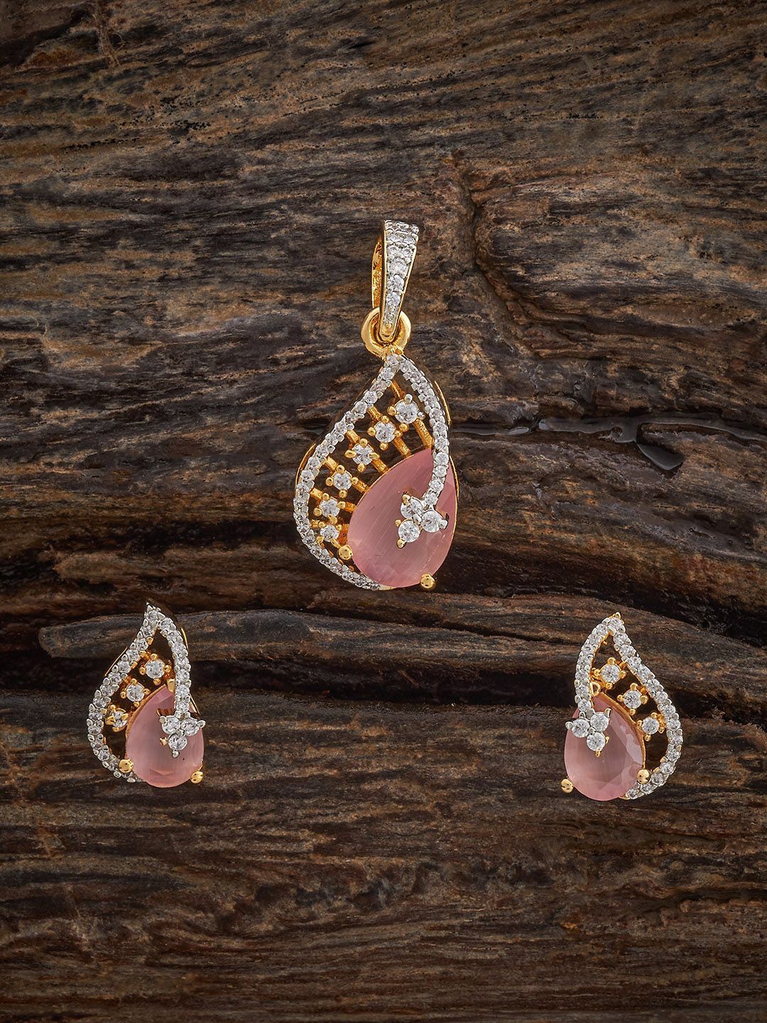 

Kushal's Fashion Jewellery Gold-Plated Zircon-Studded Jewellery Set