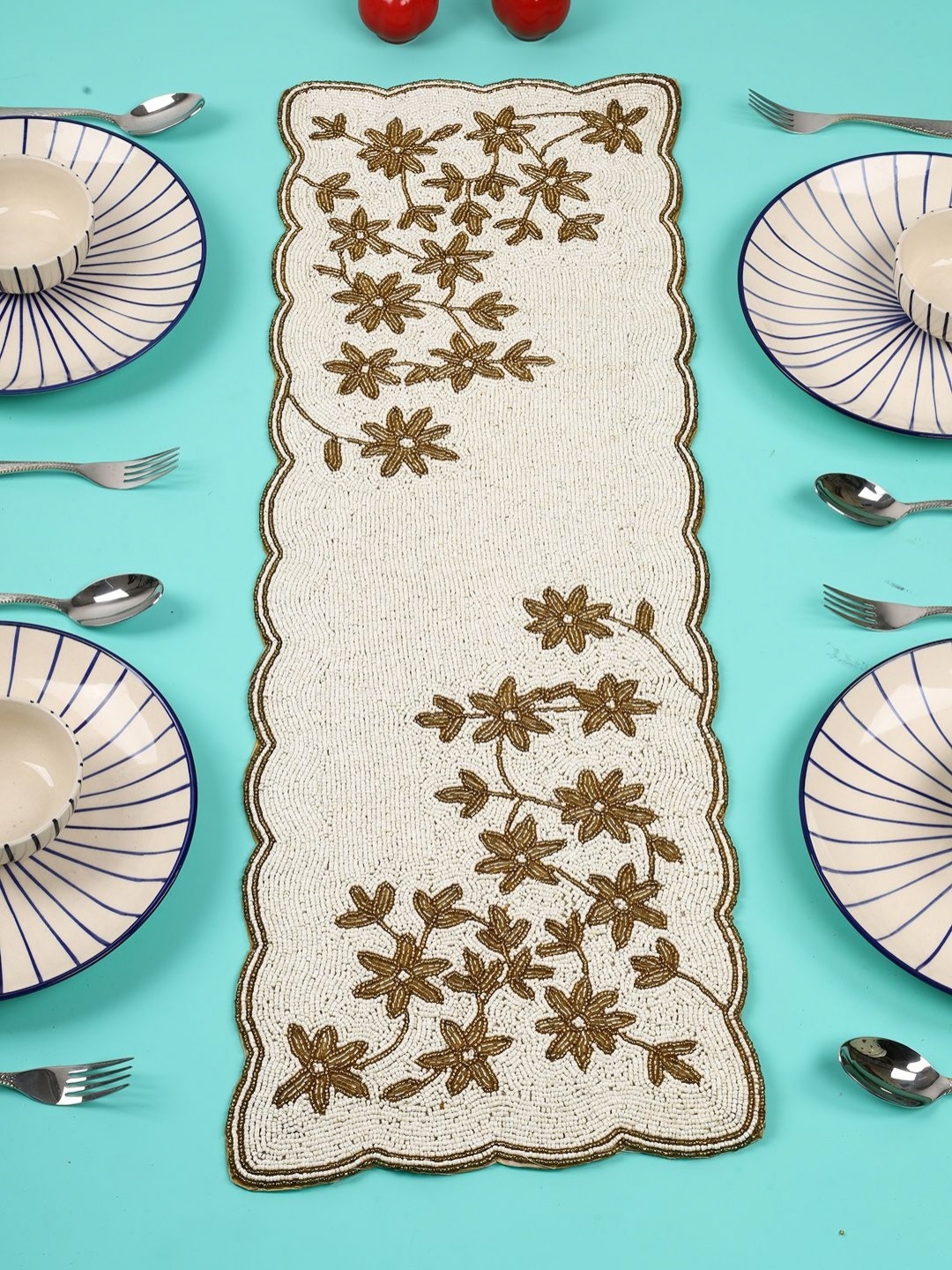 

YWULY Off white & Brown Floral Embroidered Beaded Table Runners