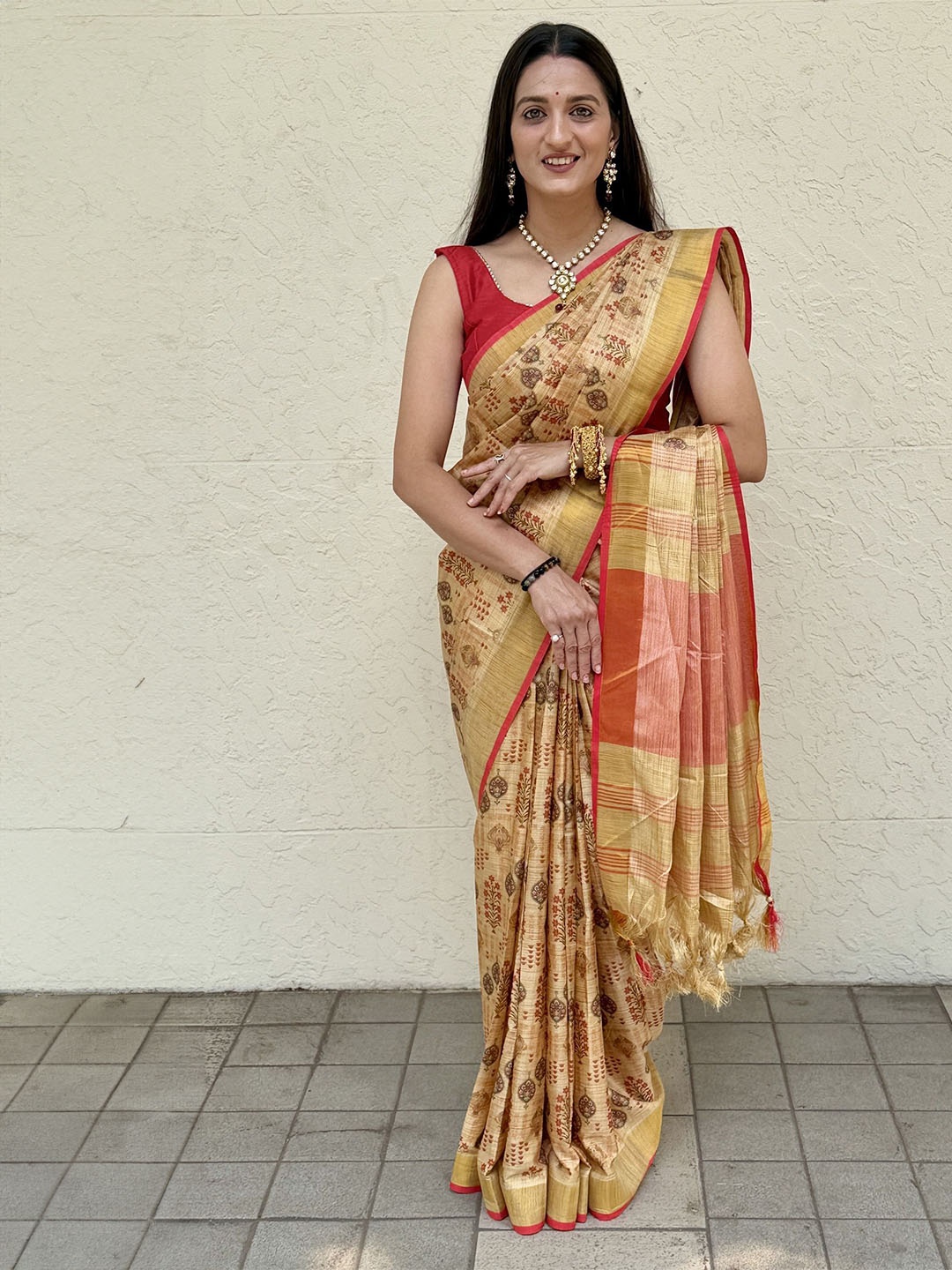 

A TO Z CART Floral Silk Cotton Chanderi Saree, Beige