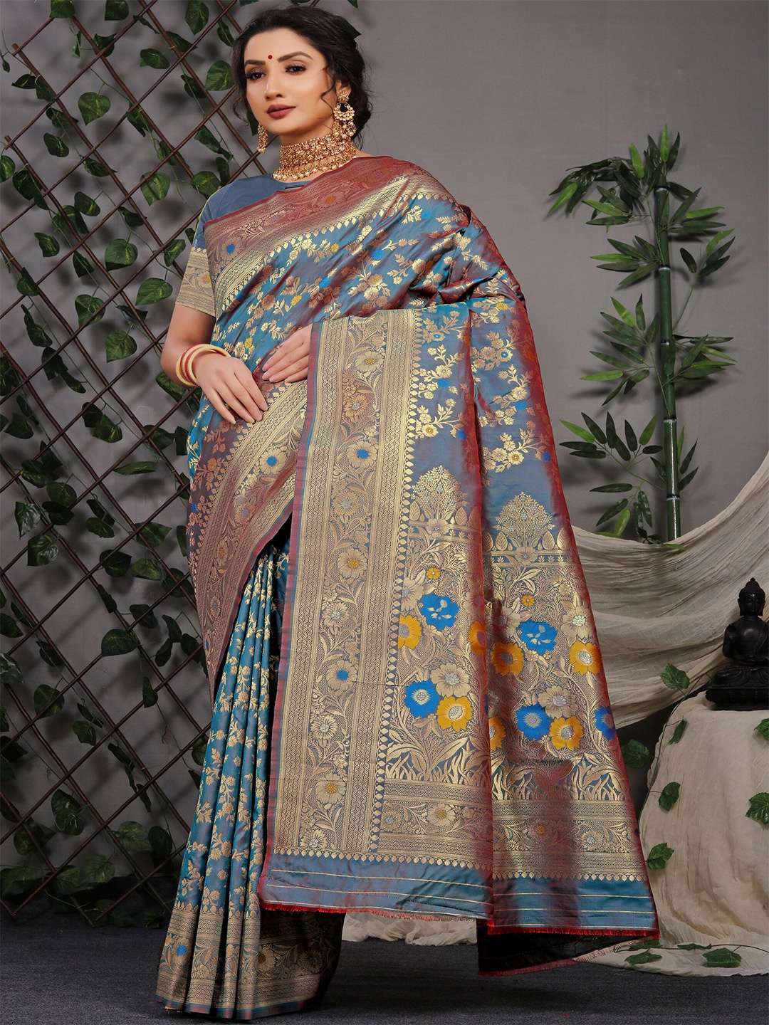 

amirat Woven Design Zari Pure Silk Banarasi Saree, Teal