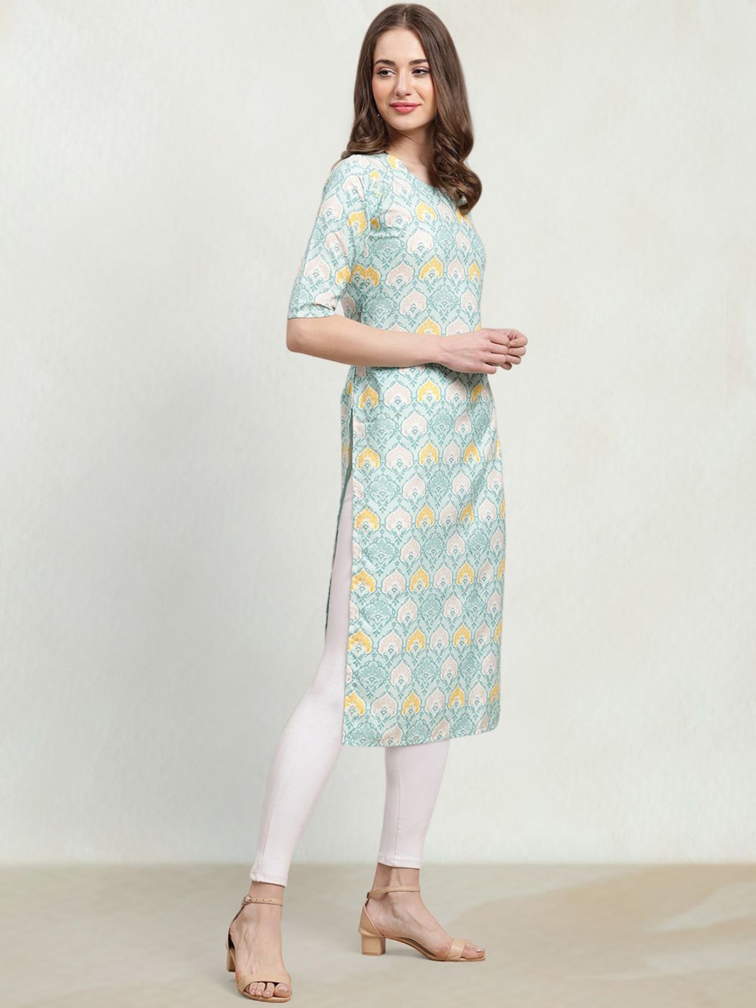 

Moda Rapido Ethnic Motifs Printed Round Neck Straight Kurta, Blue