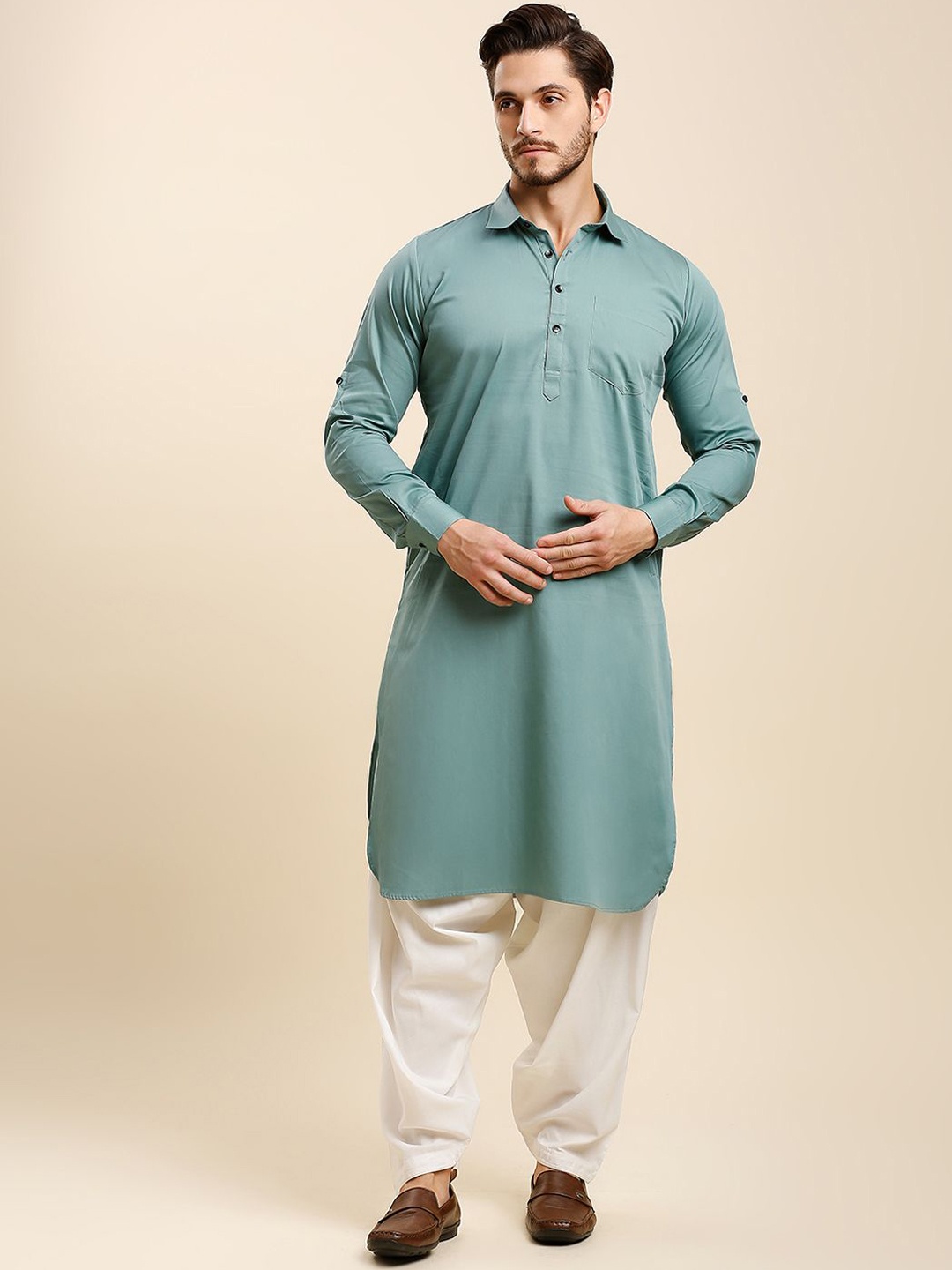 

RAJUBHAI HARGOVINDAS Men Striped Pathani Kurta, Green