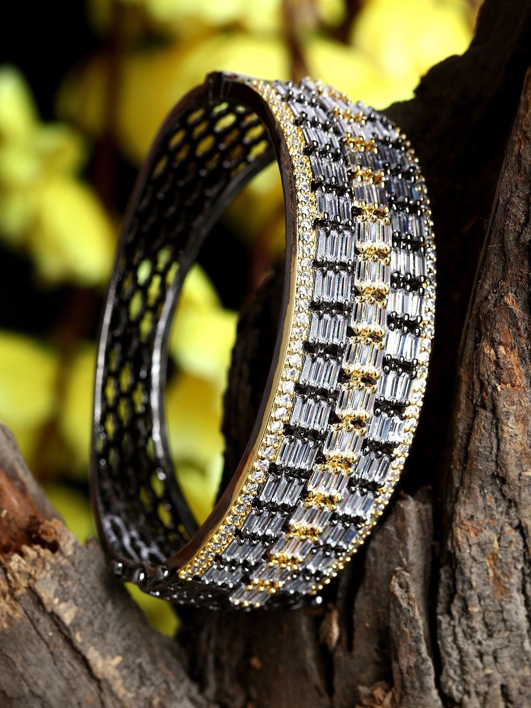 

Anouk Women Brass Handcrafted Rhodium-Plated Kada Bracelet, Gold