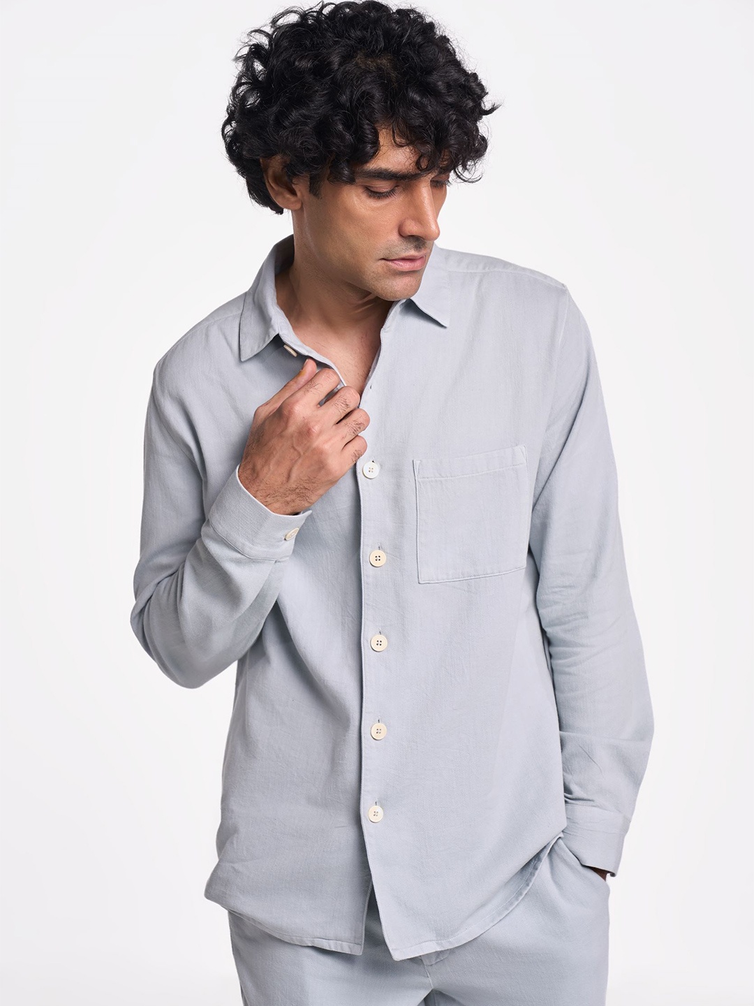 

Terra Luna Men Smart Slim Fit Opaque Striped Casual Shirt, Blue