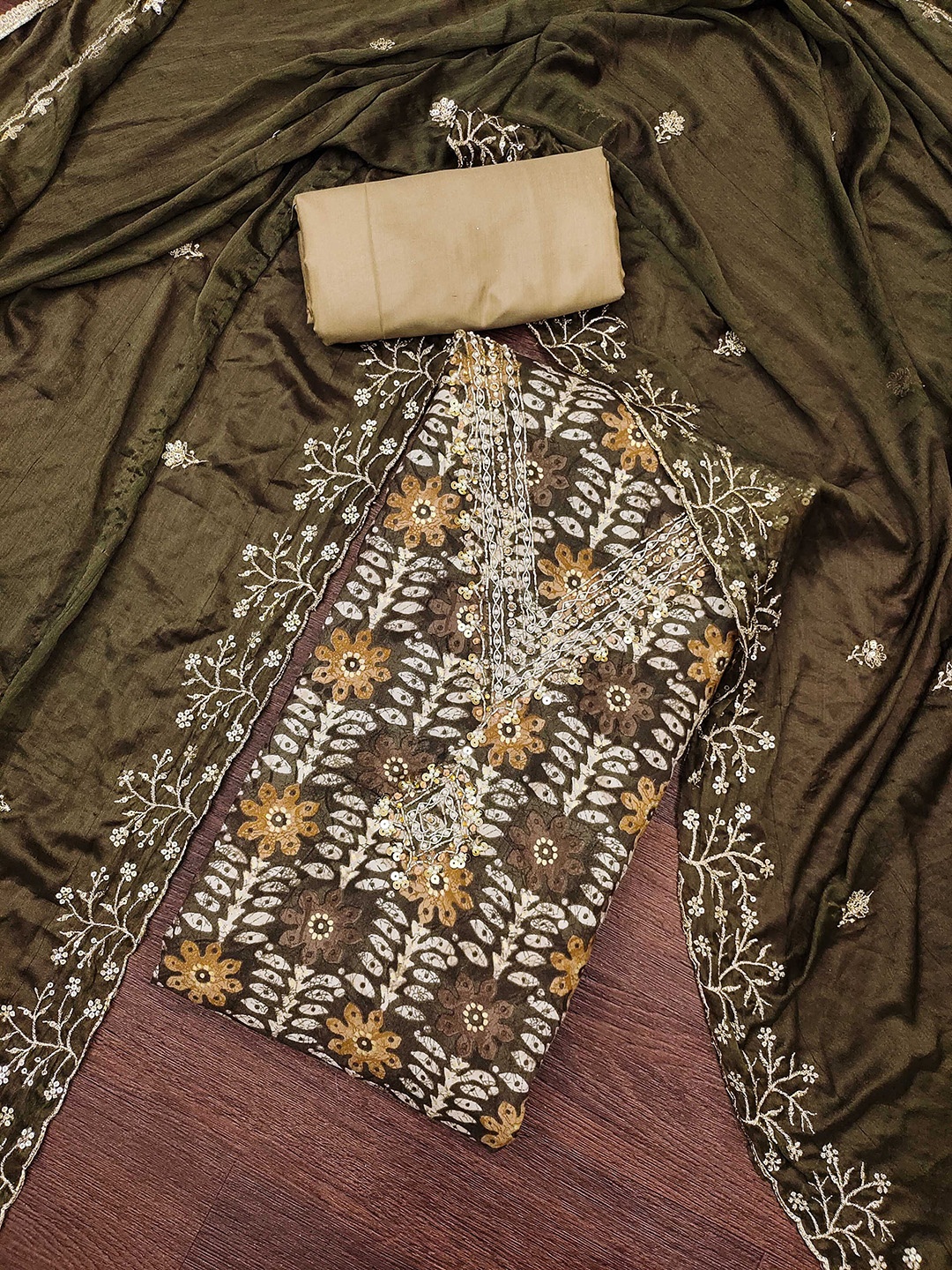 

KALINI Printed Pure Cotton Unstitched Dress Material, Green