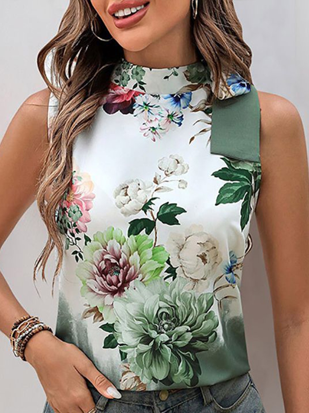 

StyleCast x Revolte Floral Printed Tie-Up Neck Top, Green