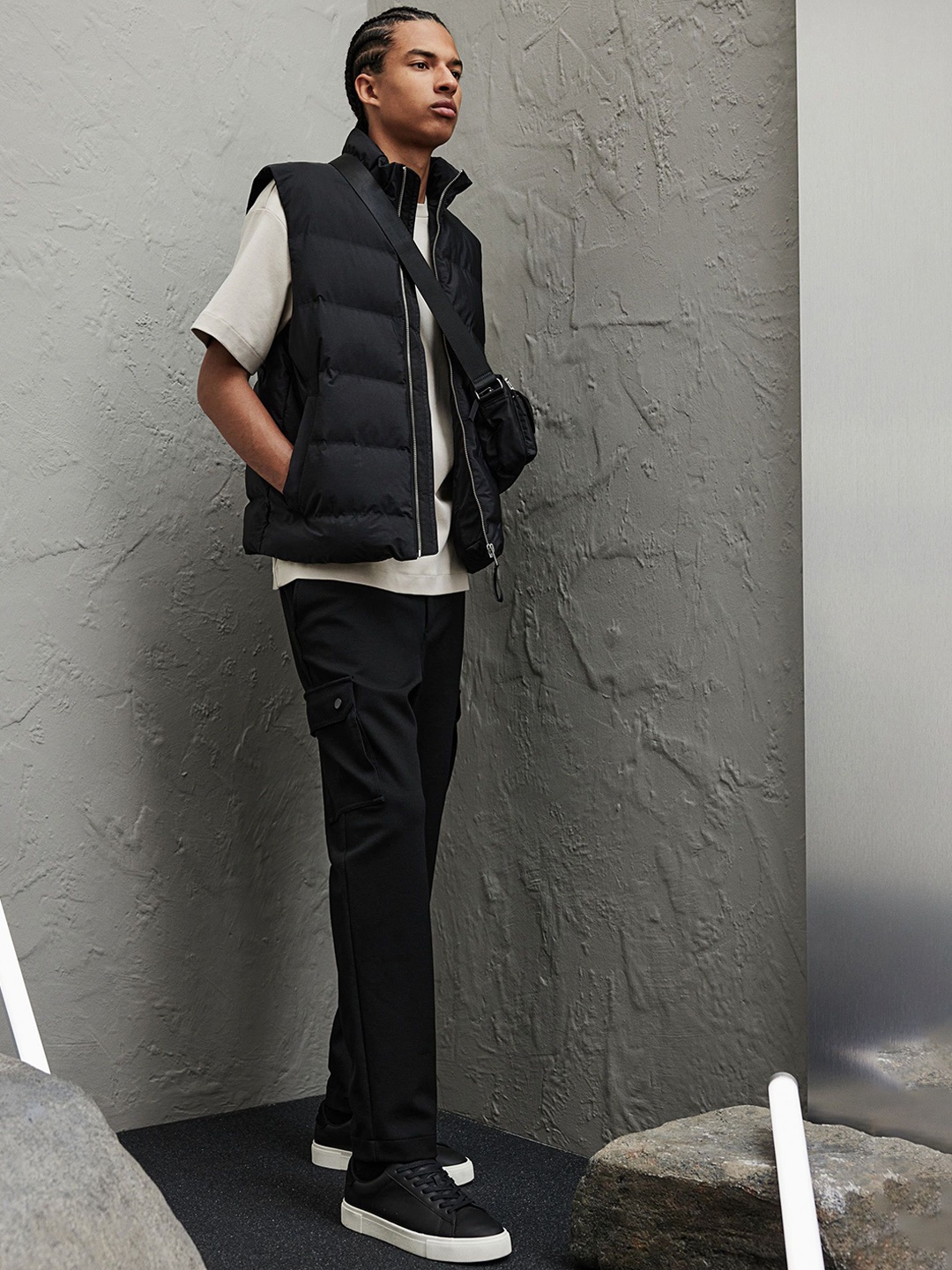 

H&M Slim Fit Cargo Trousers, Black