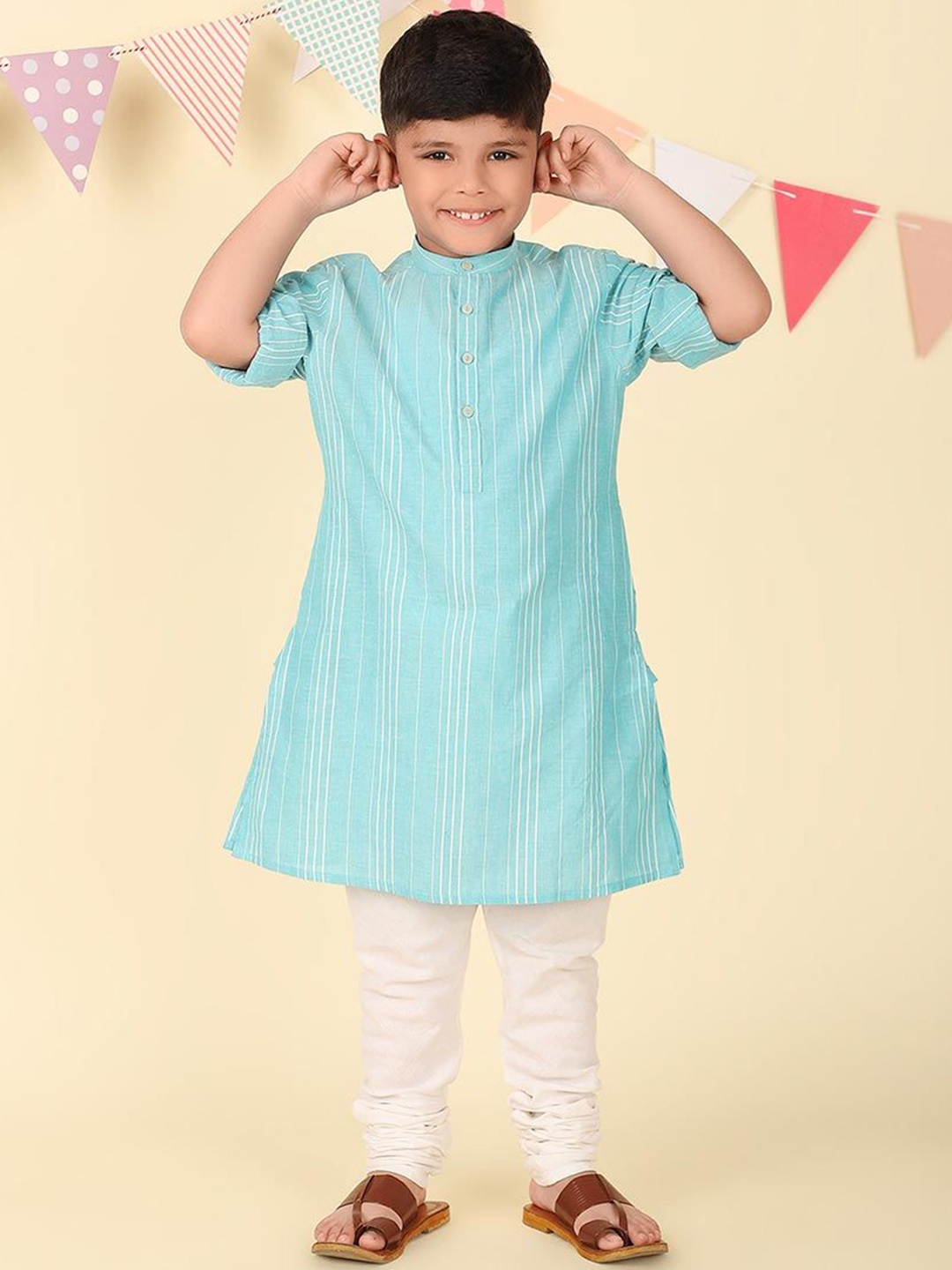 

Fabindia Boys Striped Flared Sleeves Kurta, Blue
