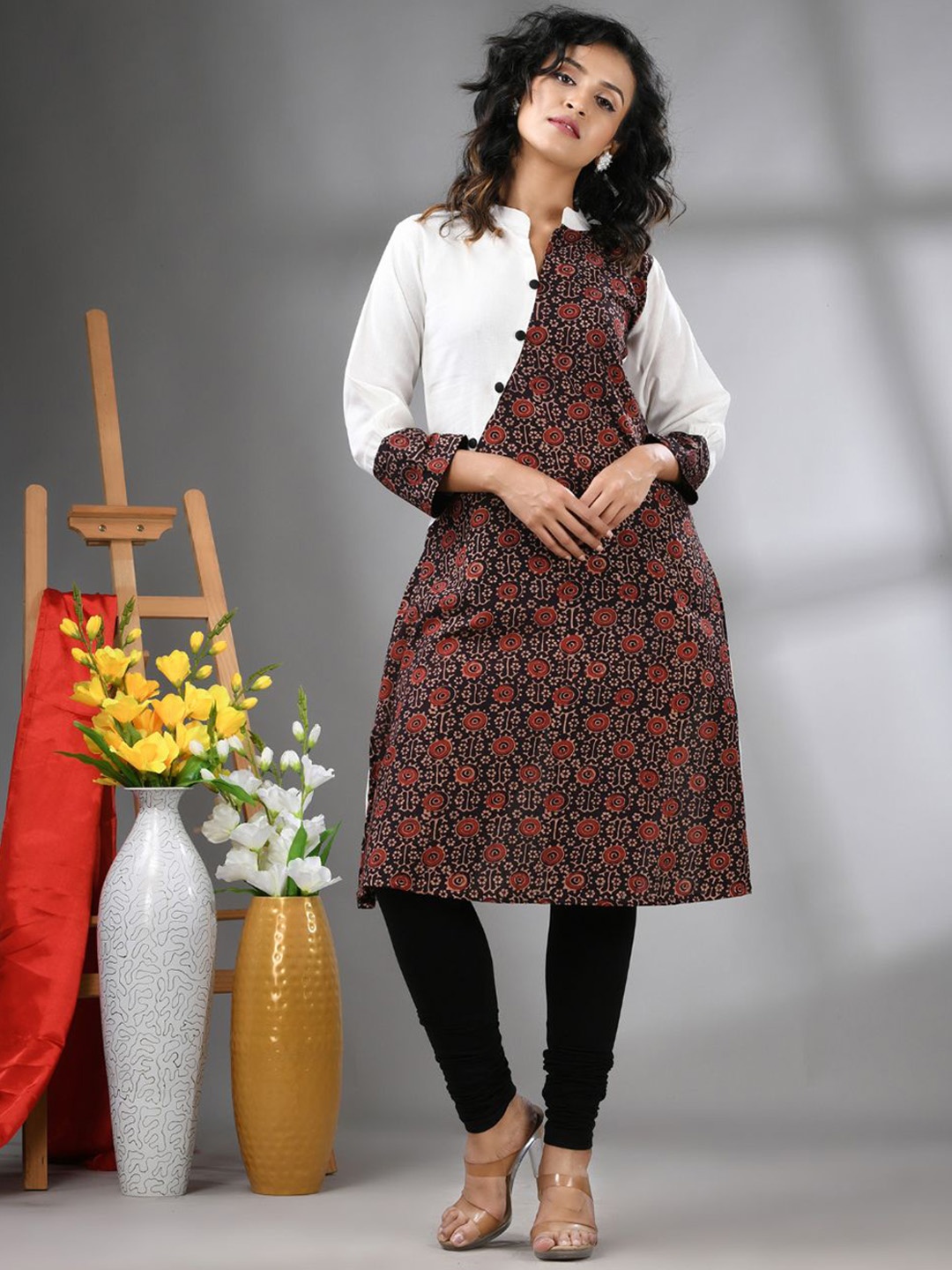 

Charukriti Women Floral Printed Flared Sleeves Thread Work Kurta, White
