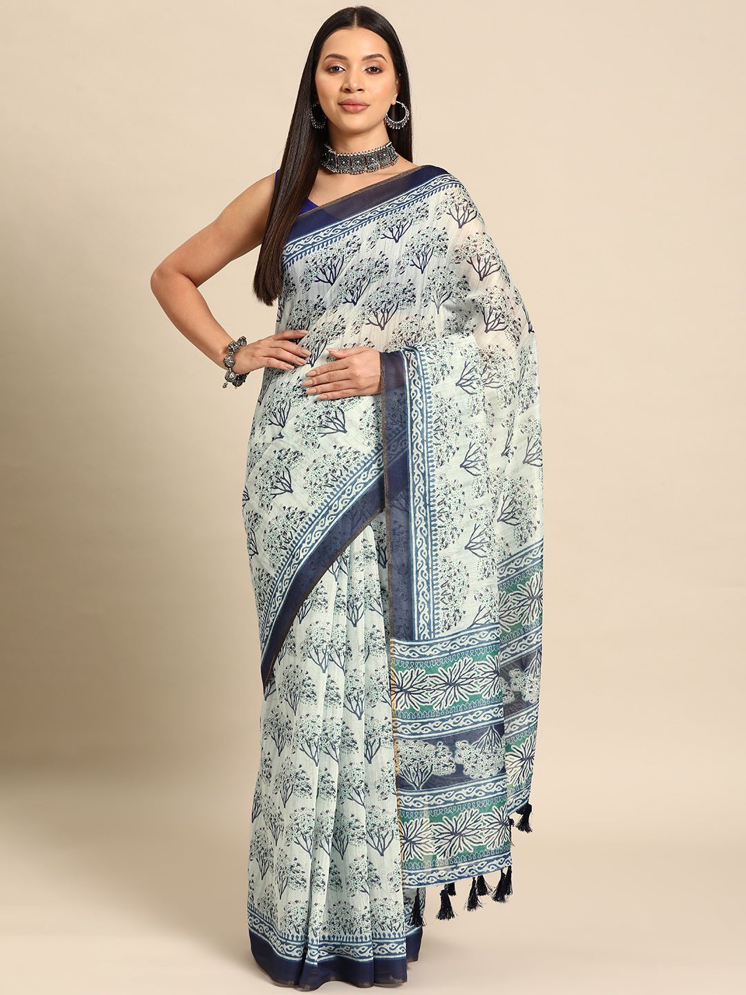 

DIVASTRI Chanderi Cotton Indigo Digital Printed Saree With Beautiful Tassels, White
