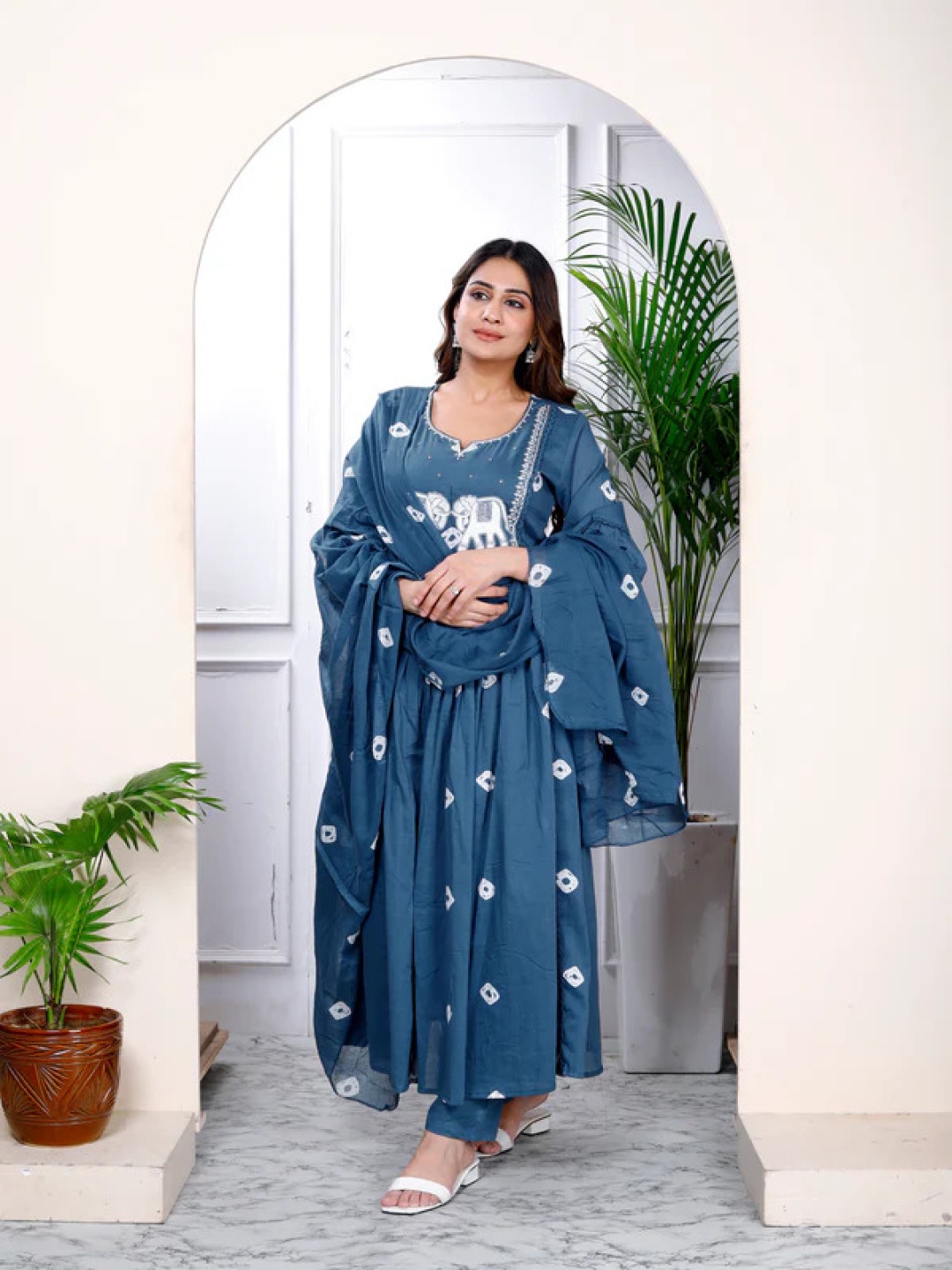 

RAABA Bandhani Printed Sequnnied Pure Cotton Anarkali Kurta With Trousers With Dupatta, Teal