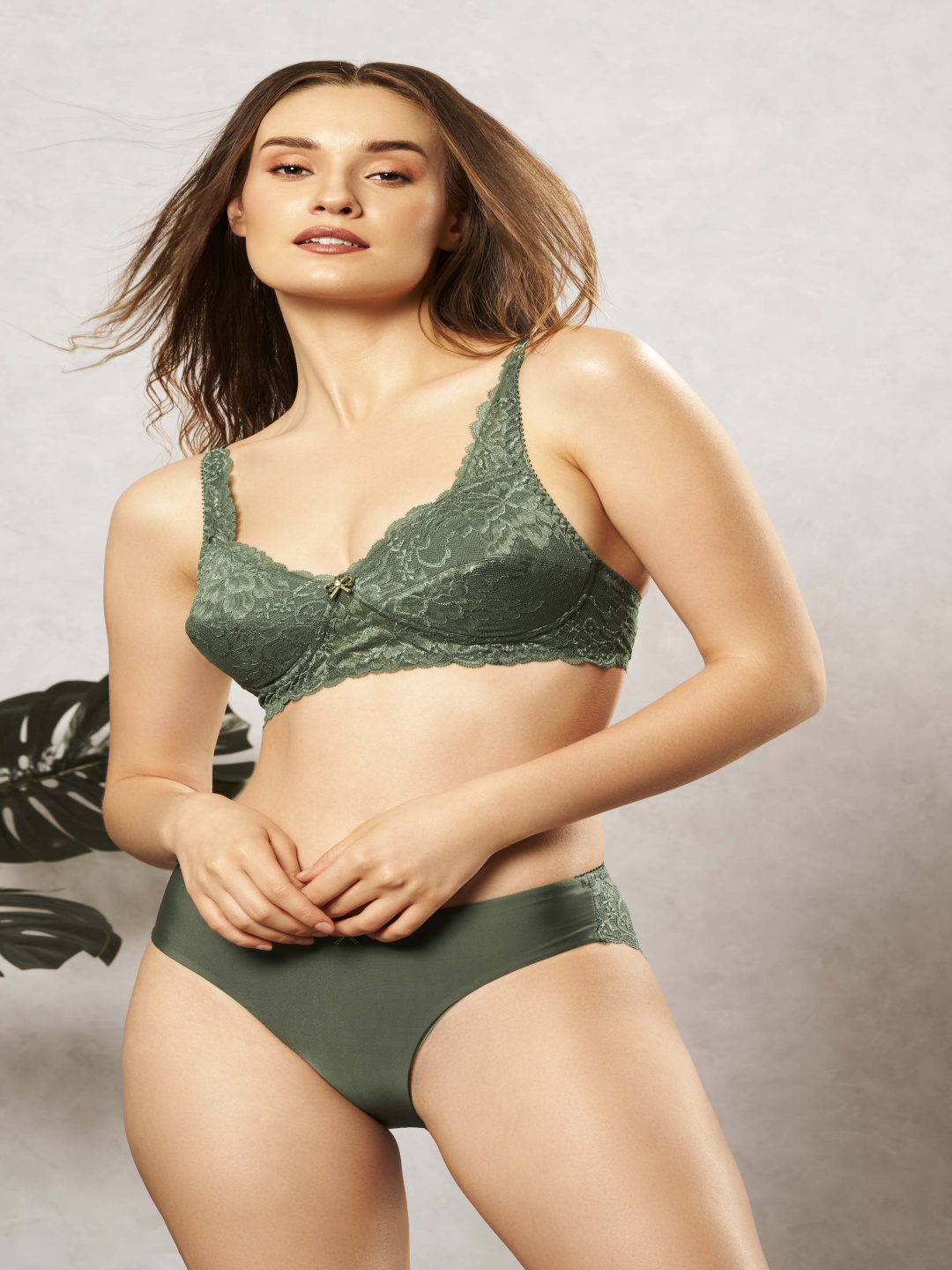 

Lady Love Self-Designed Lace Lingerie Set LLSET0204Olive30B, Olive