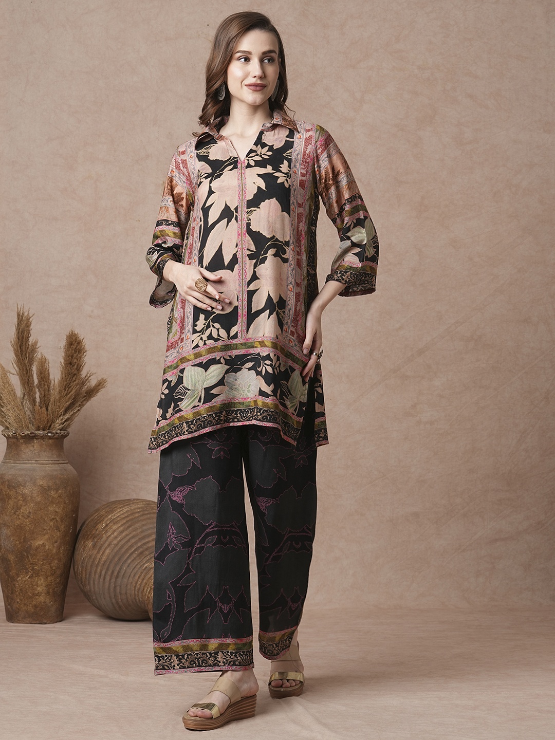 

FASHOR Printed Shirt Collar Straight Fit Tunic With Palazzo Co-Ords, Black