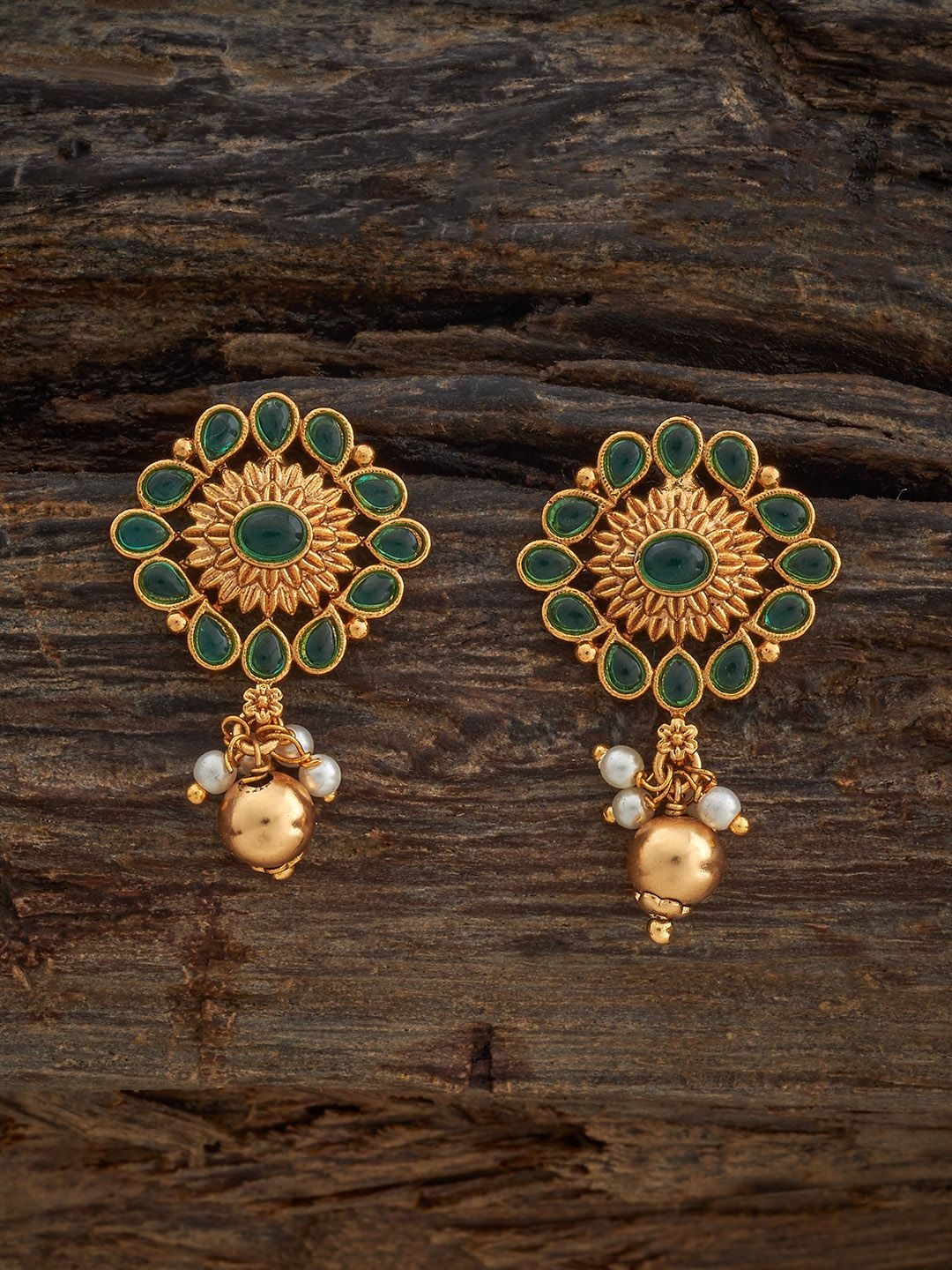 

Kushal's Fashion Jewellery Green Gold-Plated Floral Antique Studs Earrings