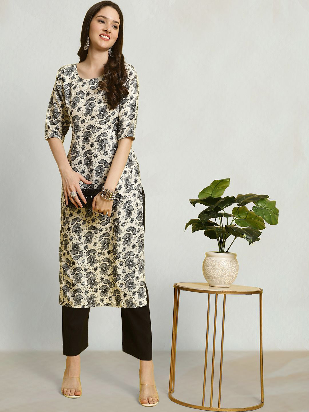 

Moda Rapido Floral Printed Round Neck Straight Kurta, Beige