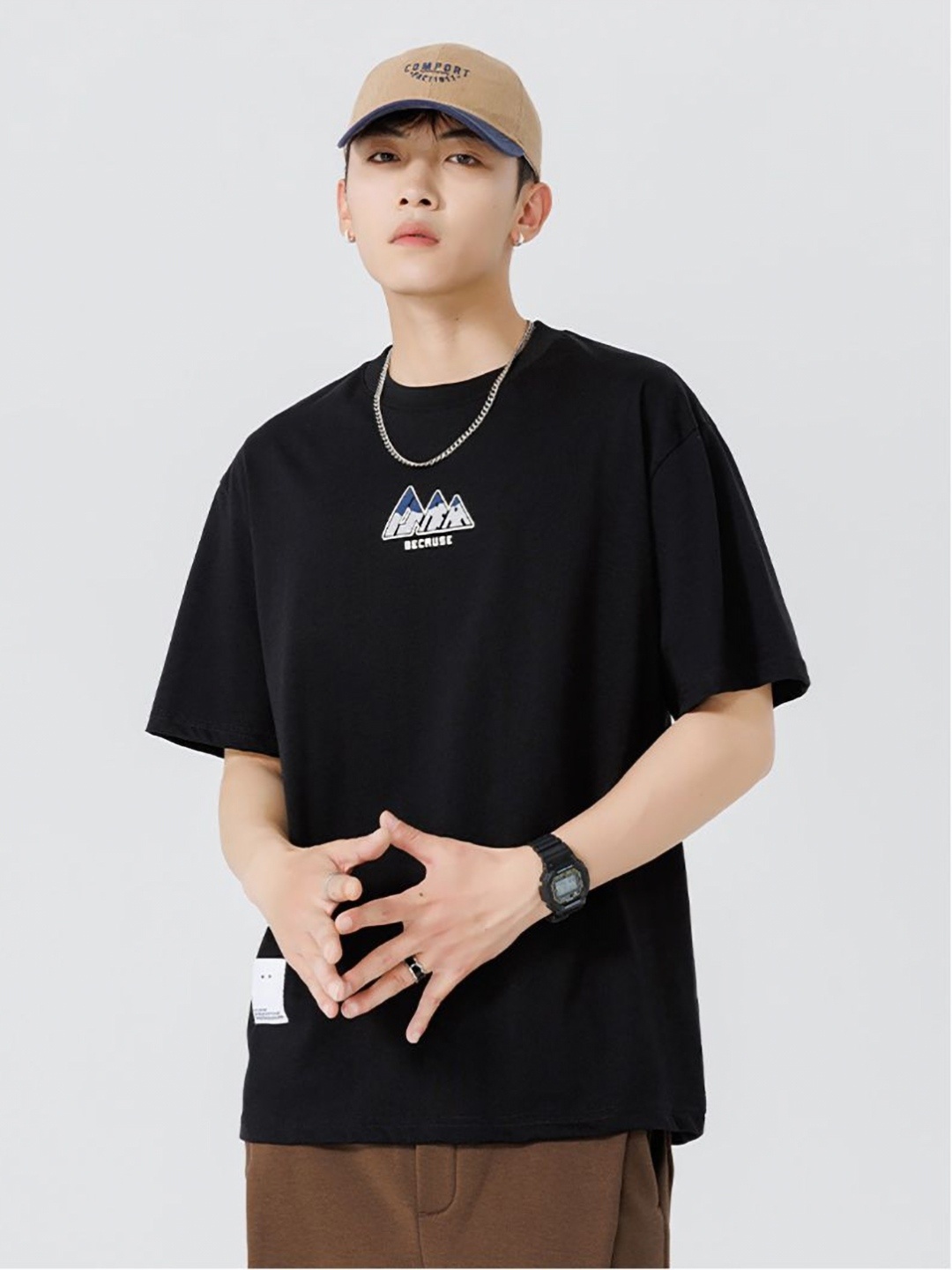 

StyleCast x Revolte Men Printed Raw Edge T-shirt, Black