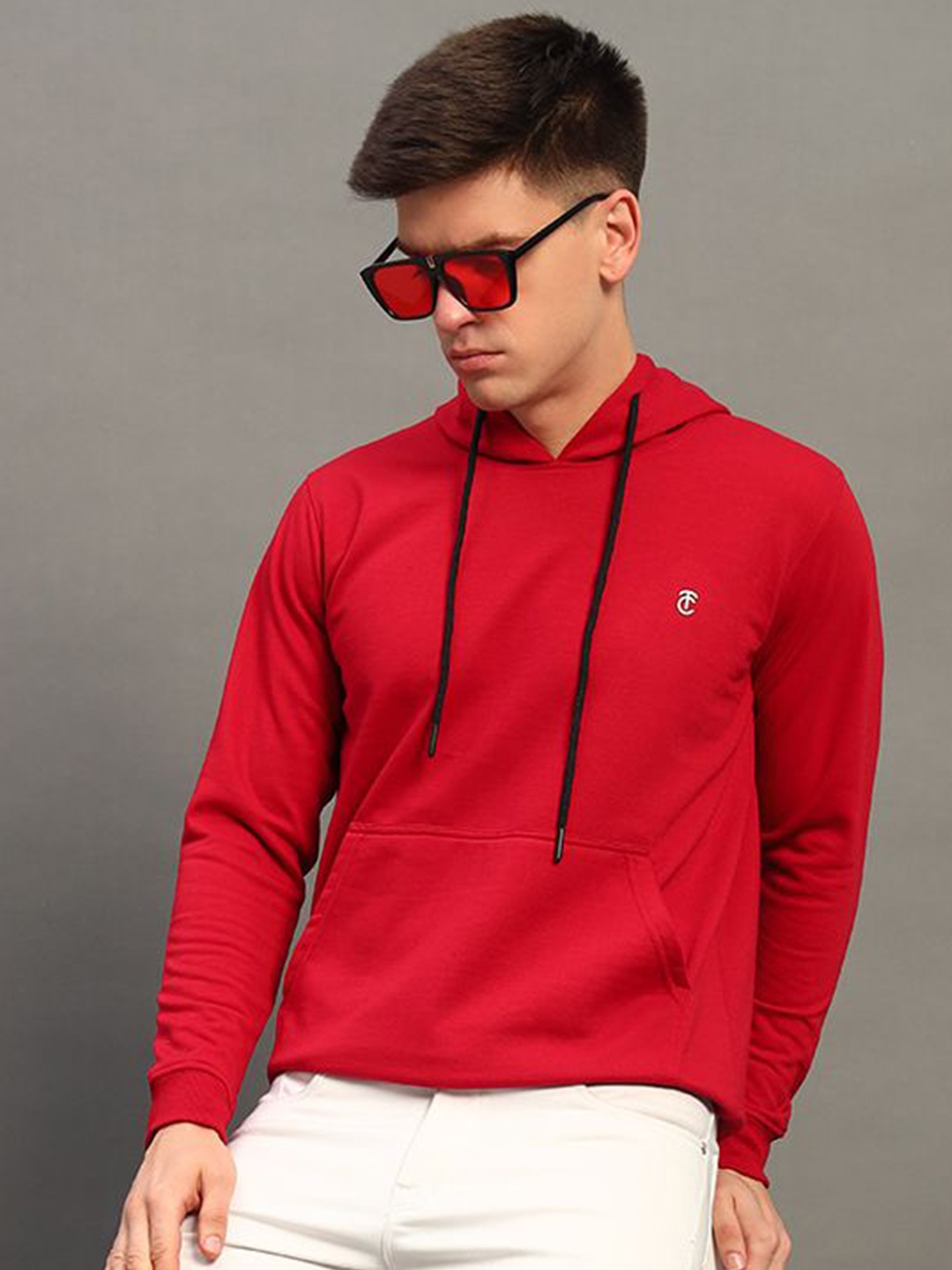 

THE CASUALS Men Hooded Sweatshirt, Red