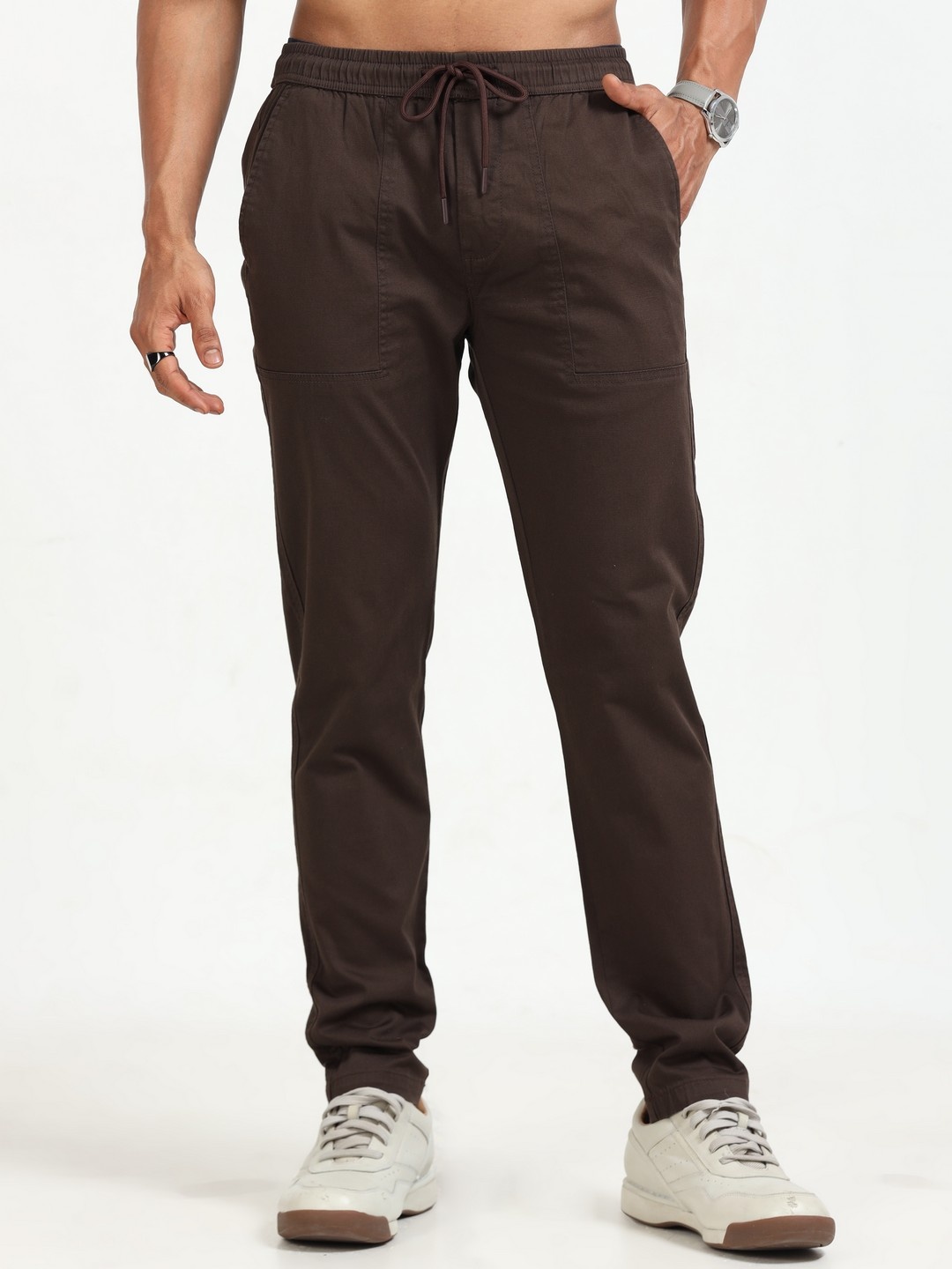 

NEVER NEUD Men Relaxed Comfy Airport Trousers, Brown