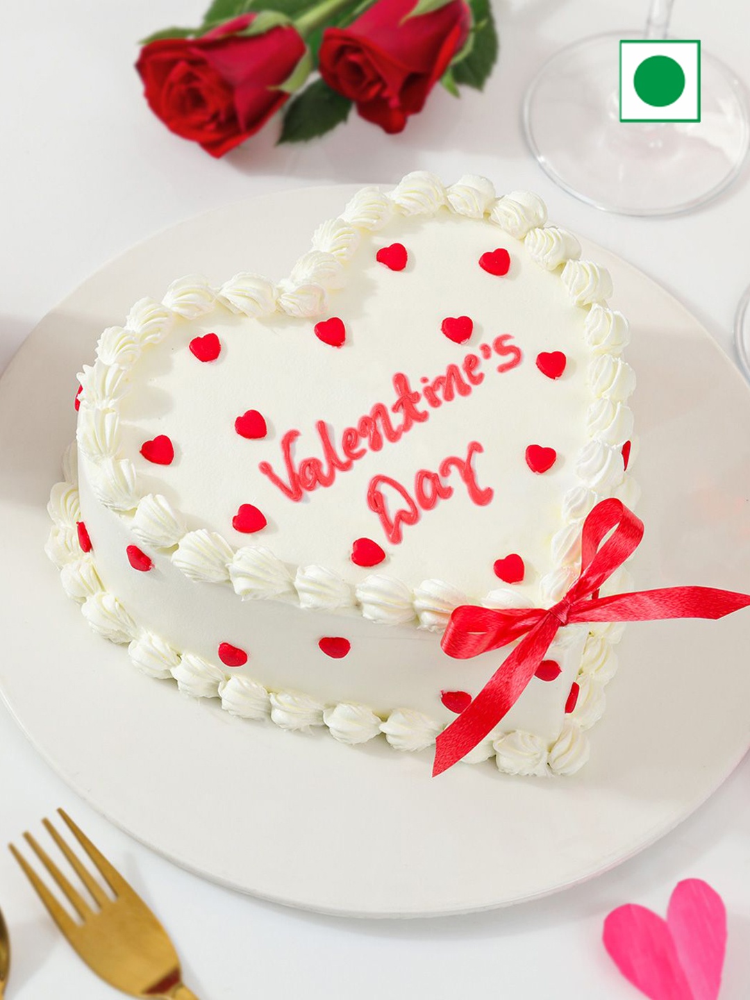 

IGP Pineapple Eggless Heart Shape Cake - 1Kg, White