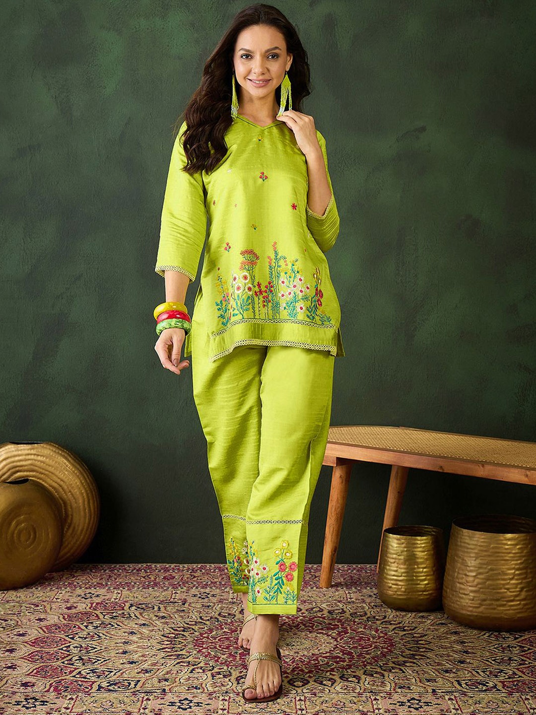 

Sangria Green Floral Embroidered V-Neck Kurta With Trousers, Lime green