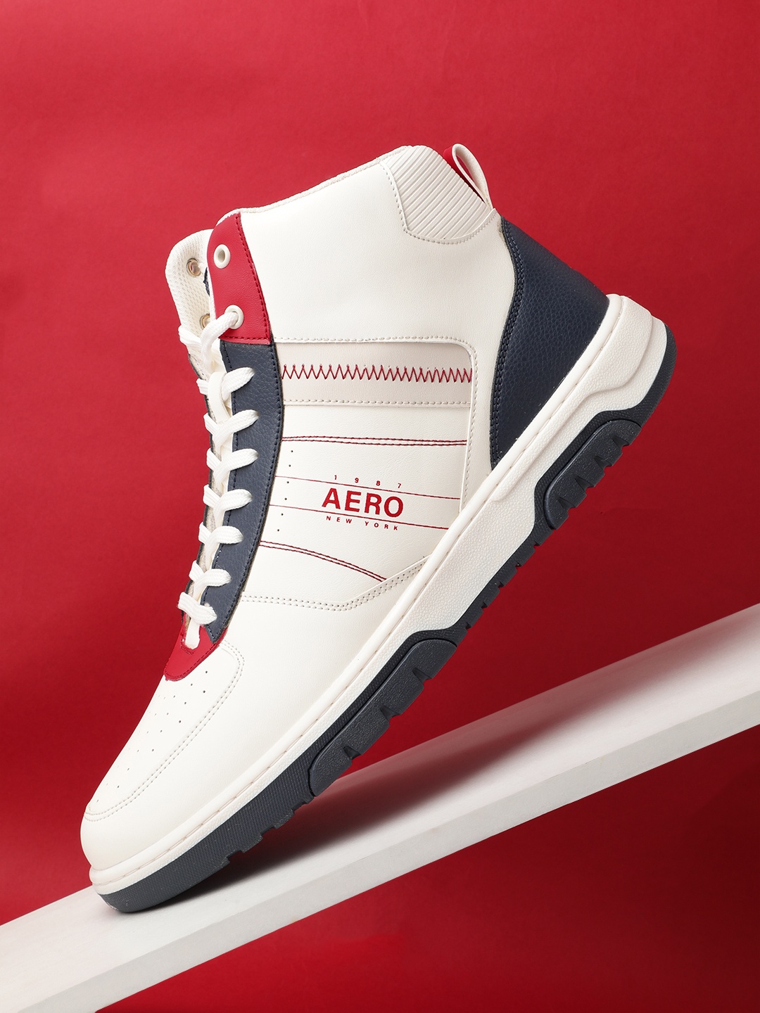 

Aeropostale Men Colourblocked Mid Top Everyday Sneakers, White