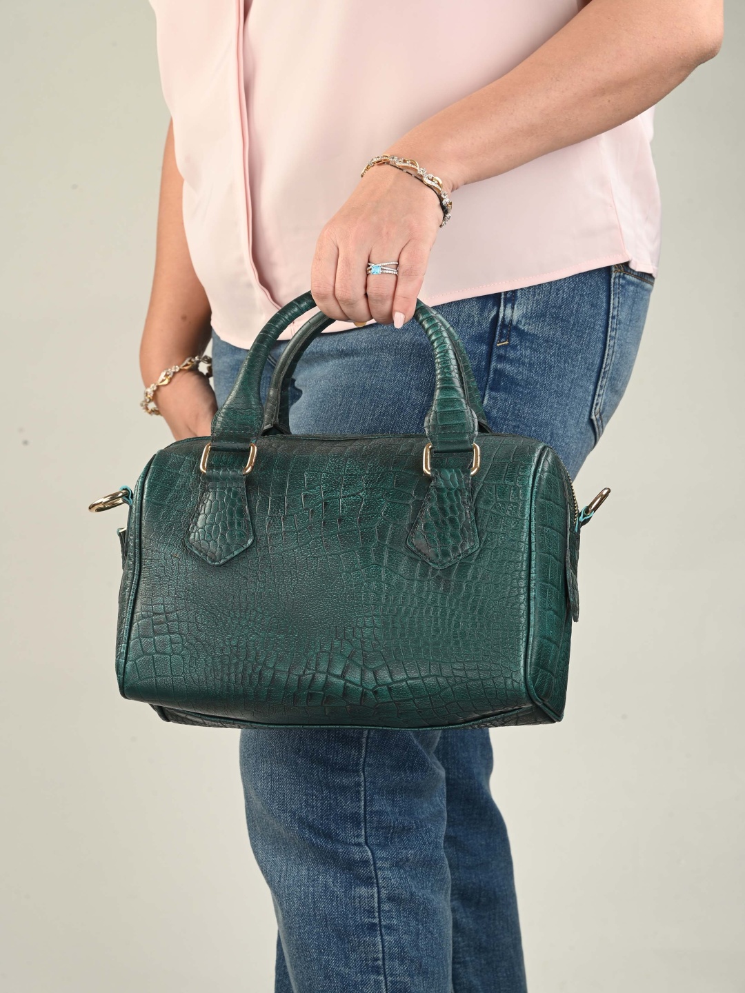 

CARLO ROMANO Women Textured Crossbody Leather Handheld Bag, Green