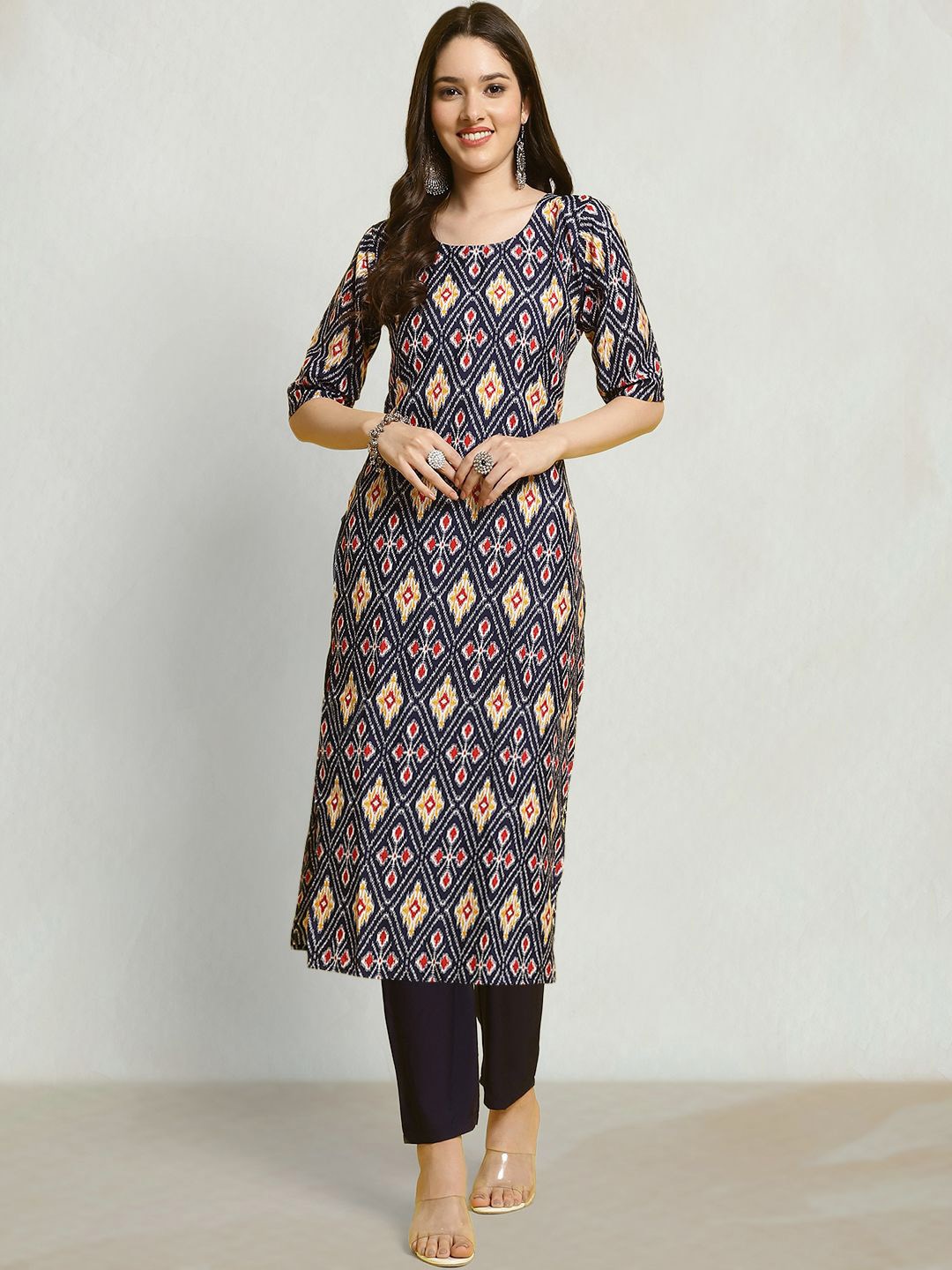 

Moda Rapido Geometric Printed Round Neck Straight Kurta, Navy blue